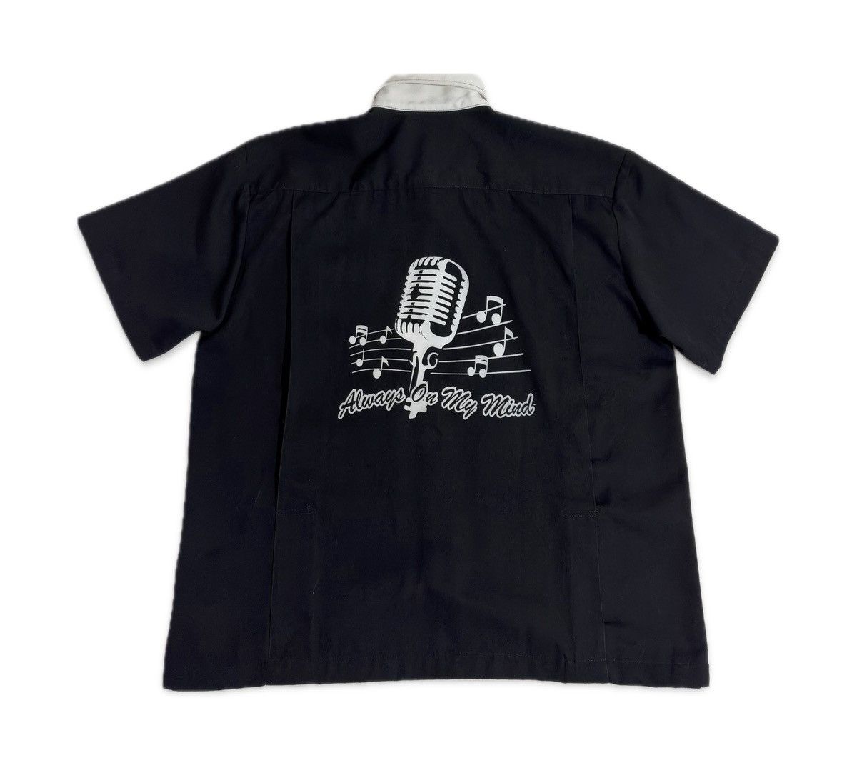 Vintage 1999 Elvis Presley Graceland Shirt