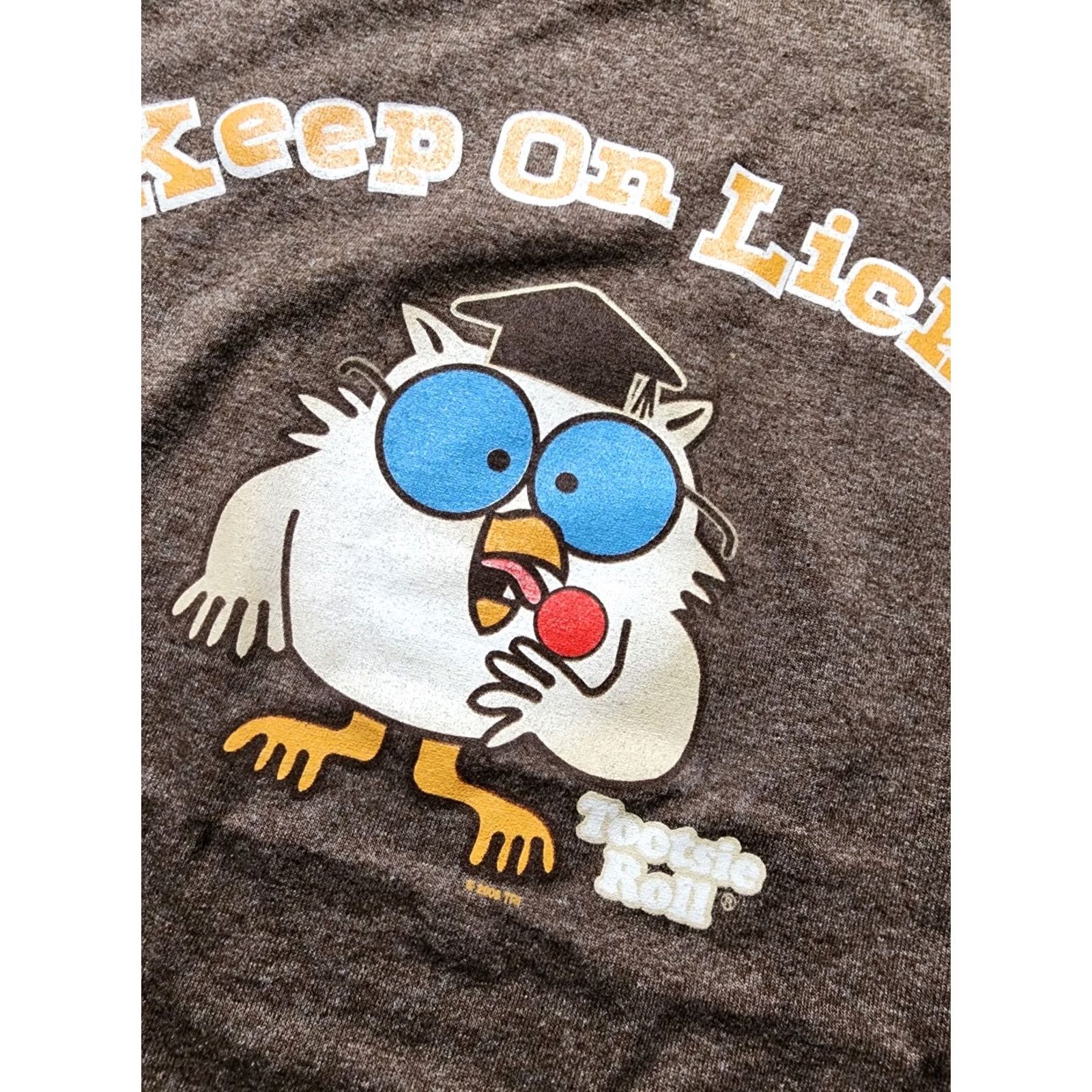 Vintage VINTAGE TNT T SHIRT Mens S Owl Crew Neck Short Sleeve Brown Cotton Blend Graphic Tee 2006 Tootsie Pop Roll Keep Licking Mr Owl Size US S / EU 44-46 / 1 - 2 Thumbnail