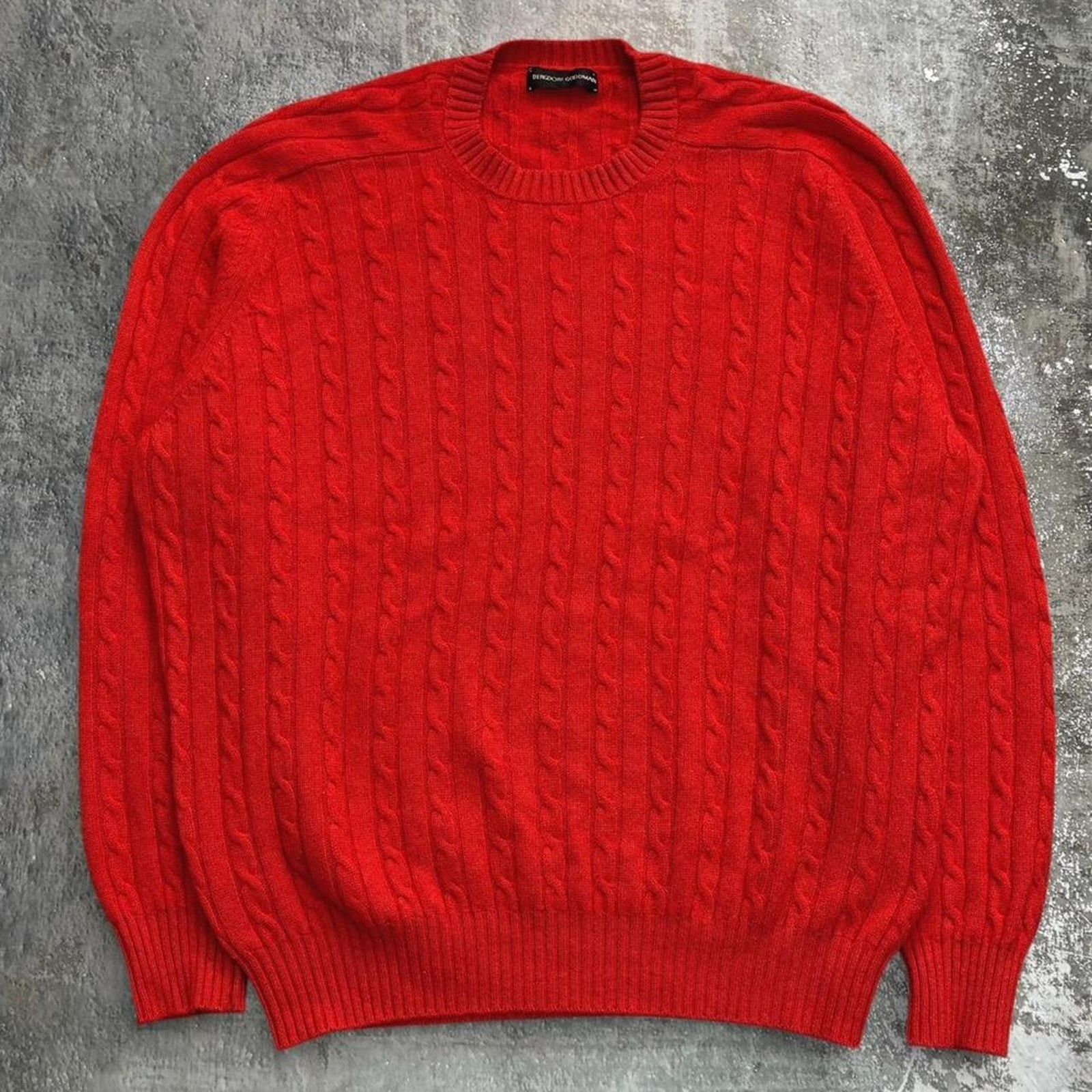 Bergdorf Goodman × Vintage Vintage Red Cable Knit Bergdorf Goodman Cashmere Sweater. Size US XXL / EU 58 / 5 - 1 Thumbnail