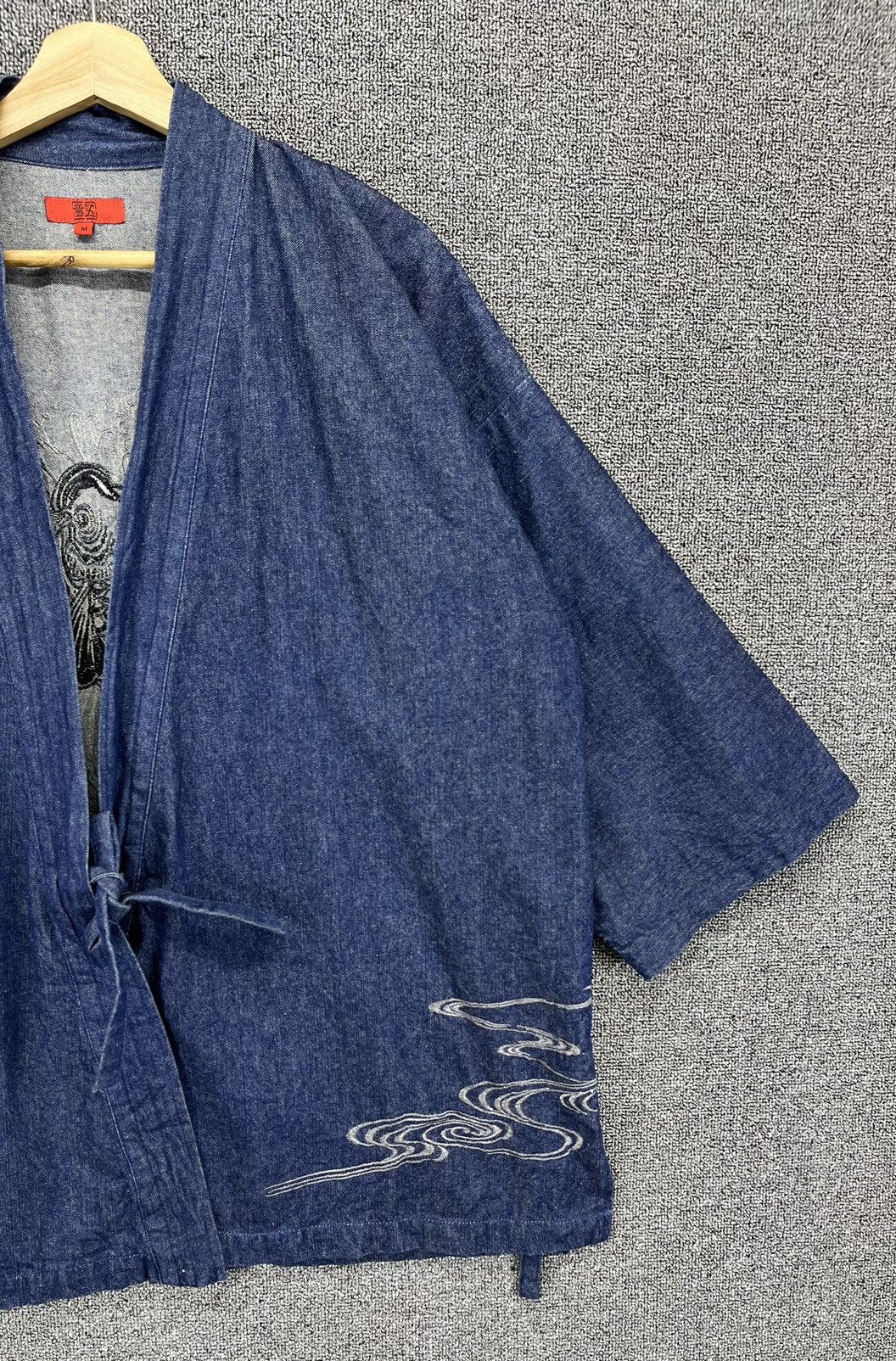 Japanese Brand Vintage Japanese Koi Fish Embroidered Denim Kimono Jacket Size US L / EU 52-54 / 3 - 6 Thumbnail
