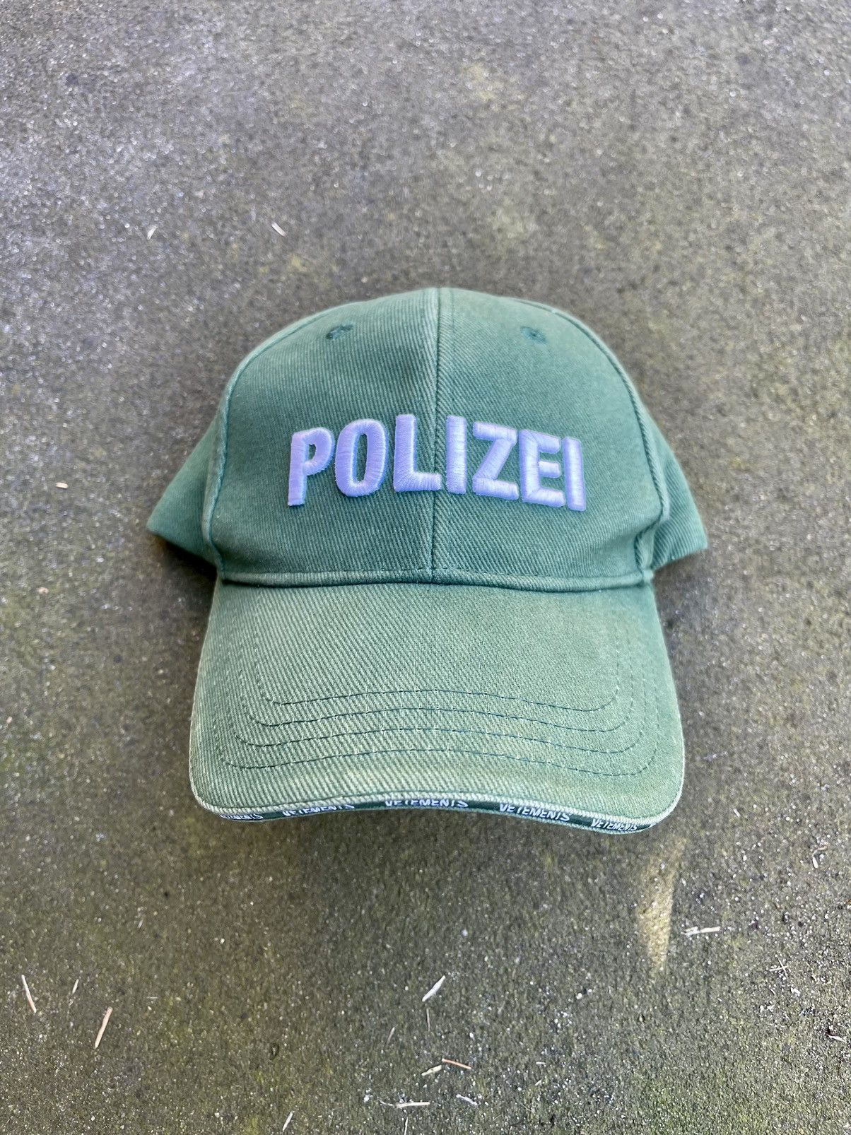 Pre-owned Vetements Ss17 Polizei Baseball Cap Hat Sun Faded In Green