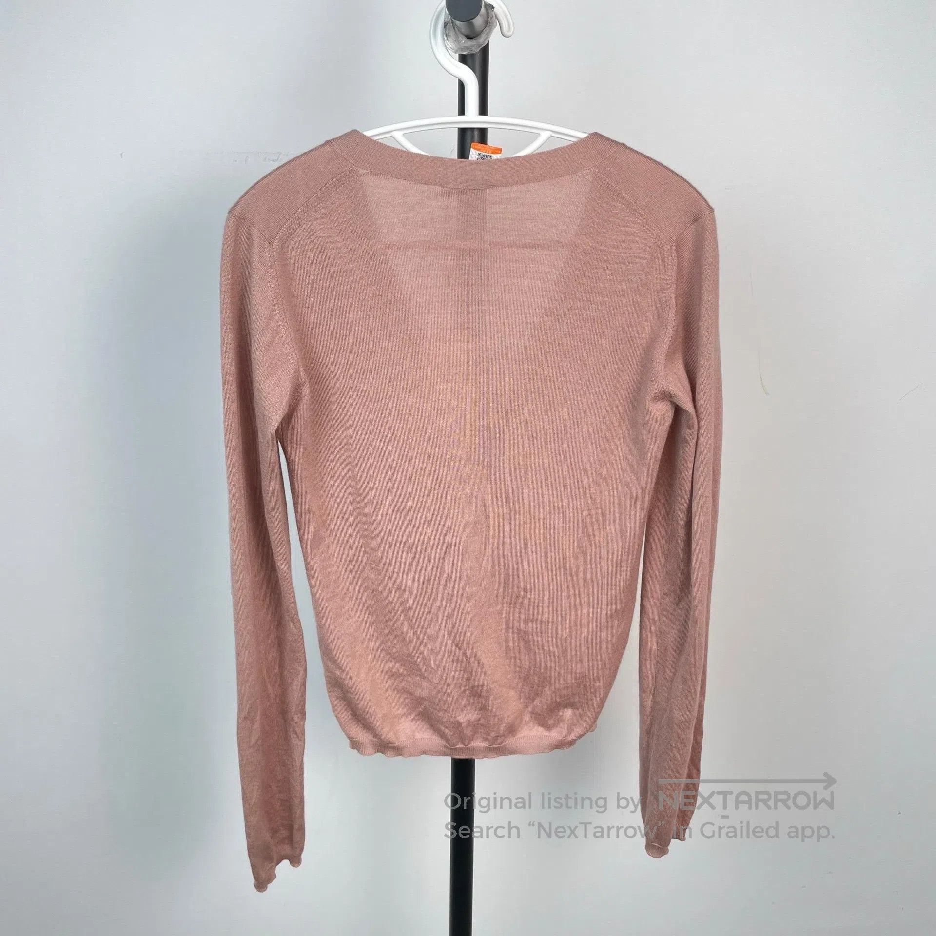 Miu Miu Miu Miu Nude pink V-neck cashmere mulberry silk knitted ca Size S / US 4 / IT 40 - 2 Thumbnail