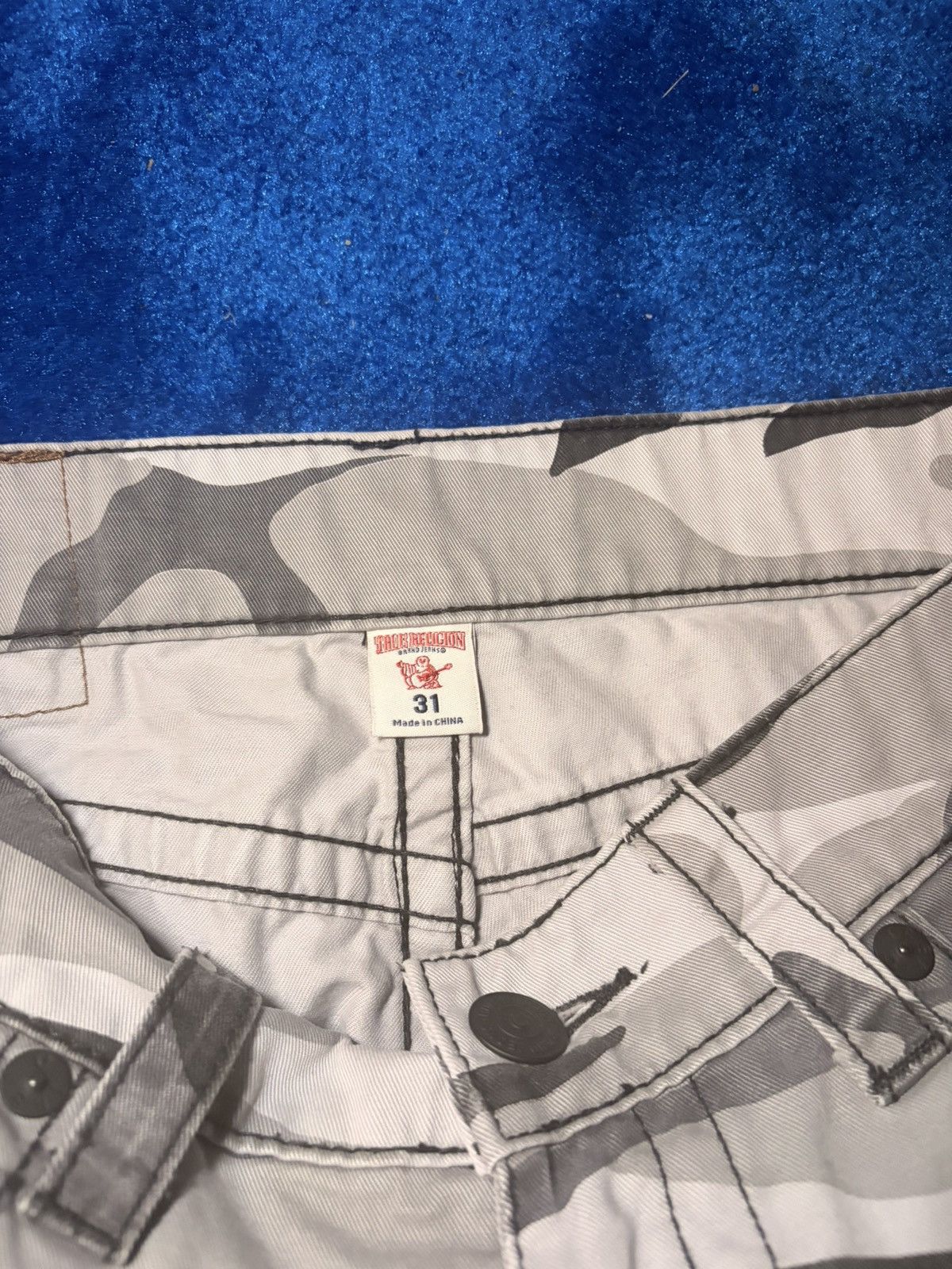 True Religion True religion pants grey camo Size US 31 - 4 Thumbnail