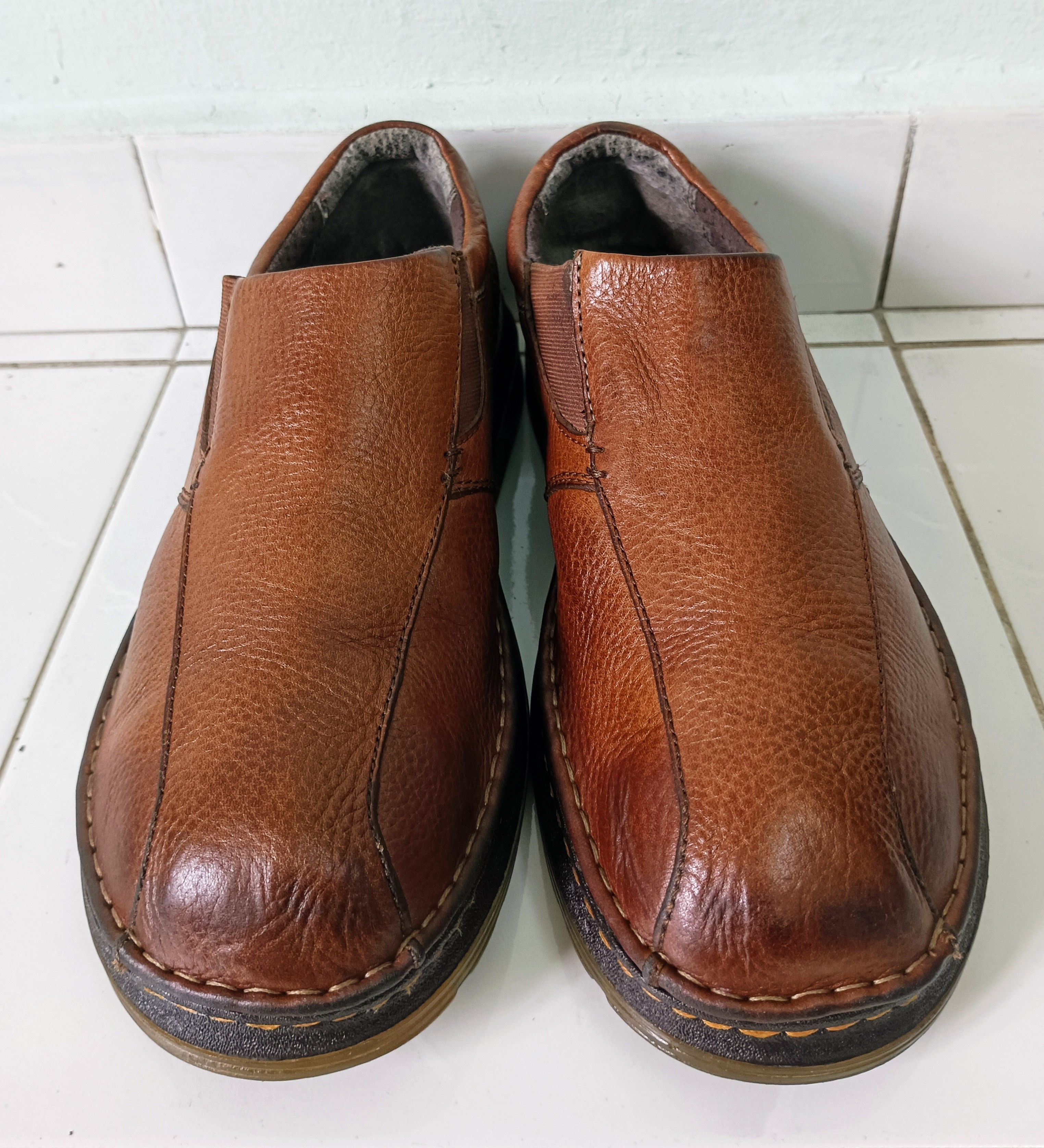 Dr. Martens × Vintage Dr. Martens Mens Tevin Brown Round Toe Low Top AW004 Size US 11 / EU 44 - 4 Thumbnail