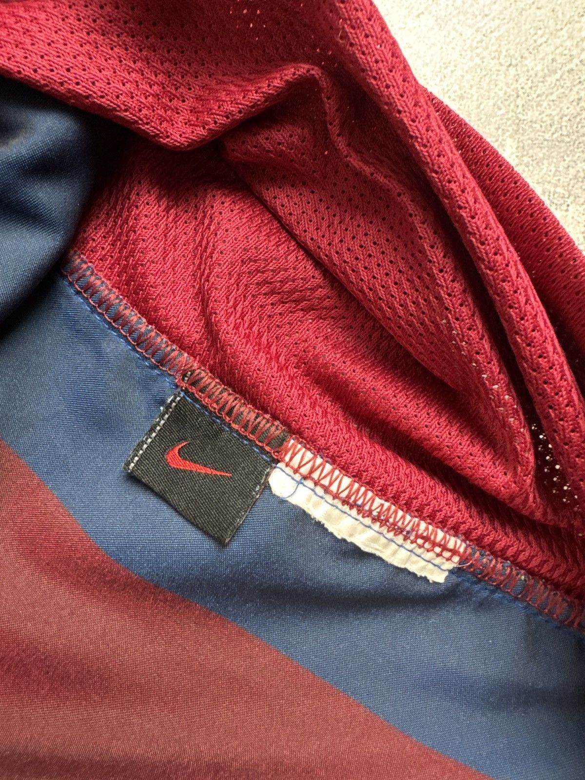 Nike FC Barcelona Home Football Soccer Jersey #7 Larsson Nike L Size US L / EU 52-54 / 3 - 4 Thumbnail