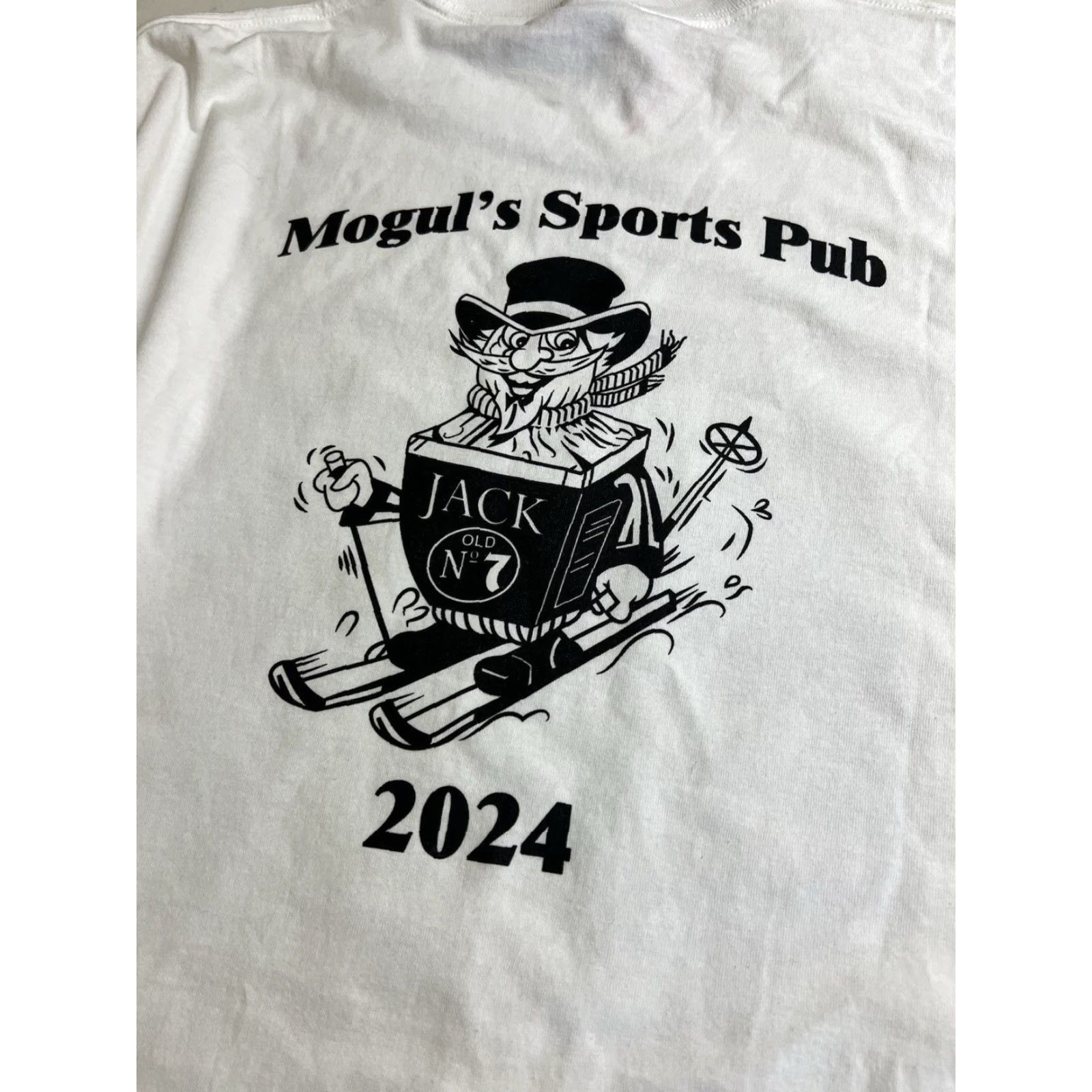 Port & Company Moguls Bar T-Shirt 2XL White Short Sleeve Mens 2024 Sal’s Retirement Party Killington Port & Company Regular Crew Neck Cotton Graphic Fashion T-Shirt Size US XXL / EU 58 / 5 - 5 Thumbnail