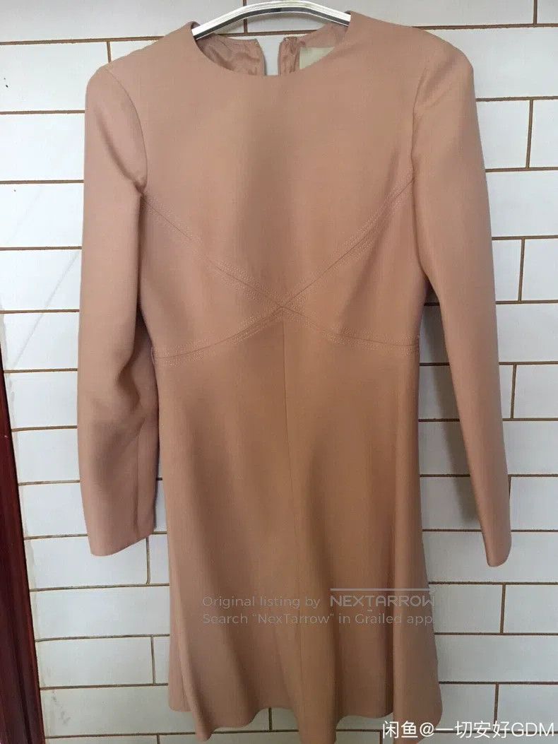 Valentino Valentino wool dress Size M / US 6-8 / IT 42-44 - 1 Thumbnail