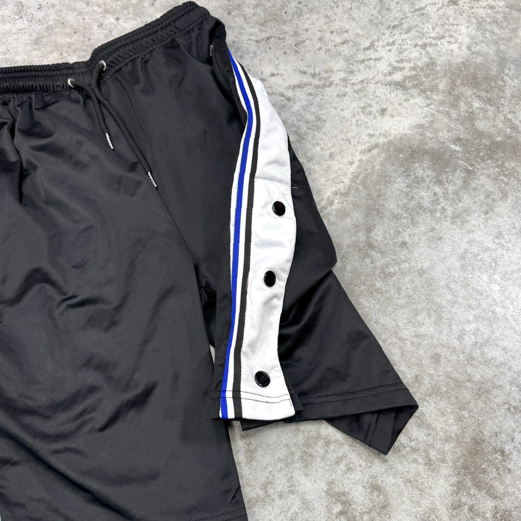 Julius Dr J Julius Erving shorts Mens L Basketball Satin Blue with Drawstring Pockets Vintage 70s 80s NBA Y2K Size US 33 - 3 Thumbnail