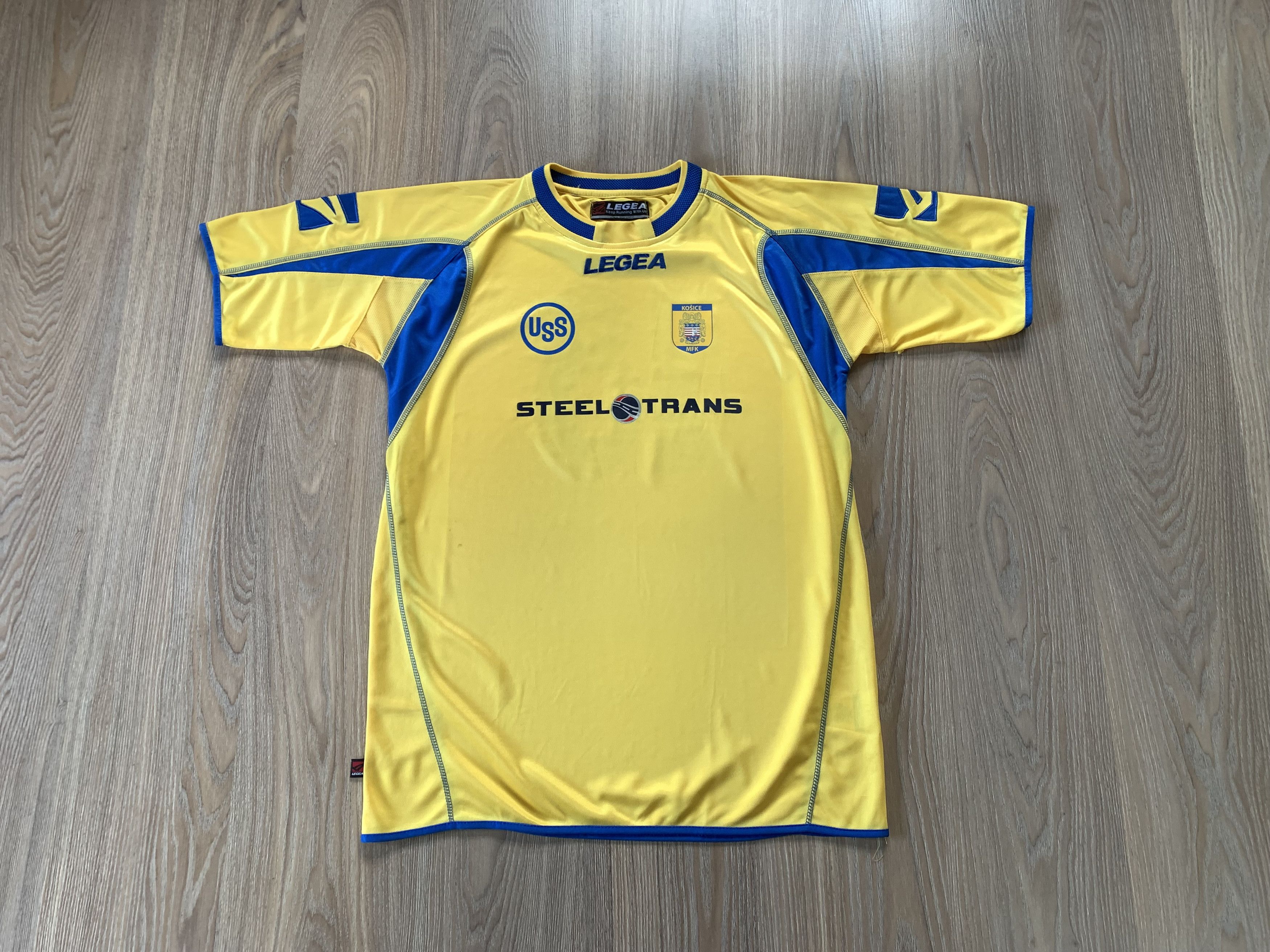 Vintage Vintage Legea FC Košice Shirt Size US L / EU 52-54 / 3 - 1 Thumbnail