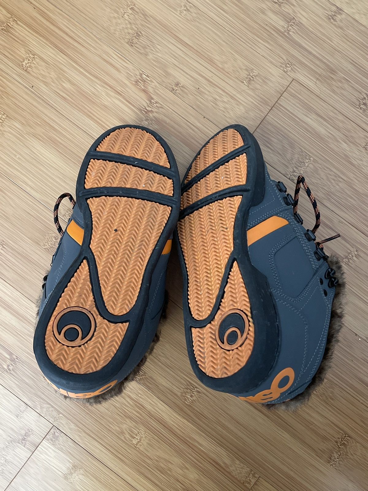 Osiris fur nyc 83 mid orange sneakers