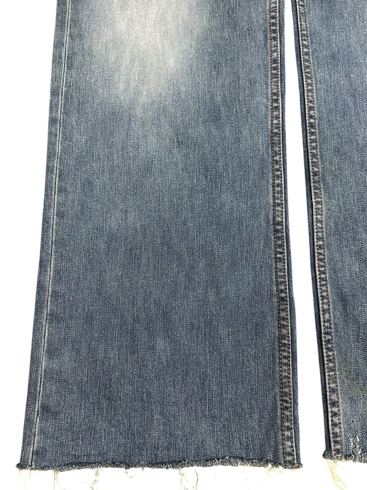 Burberry Vintage Burberry Blue Label Faded Wash Baggy Jeans Size US 31 - 6 Thumbnail