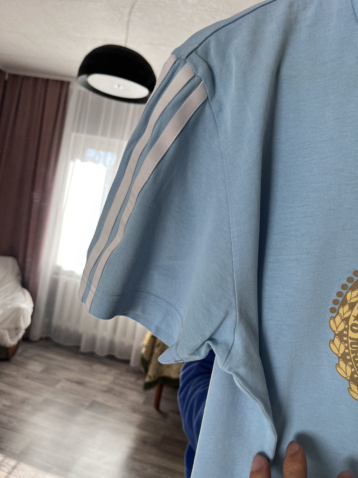 Adidas Vintage Adidas Argentina Faded Blue Distressed Soccer TShirt Size US L / EU 52-54 / 3 - 5 Thumbnail