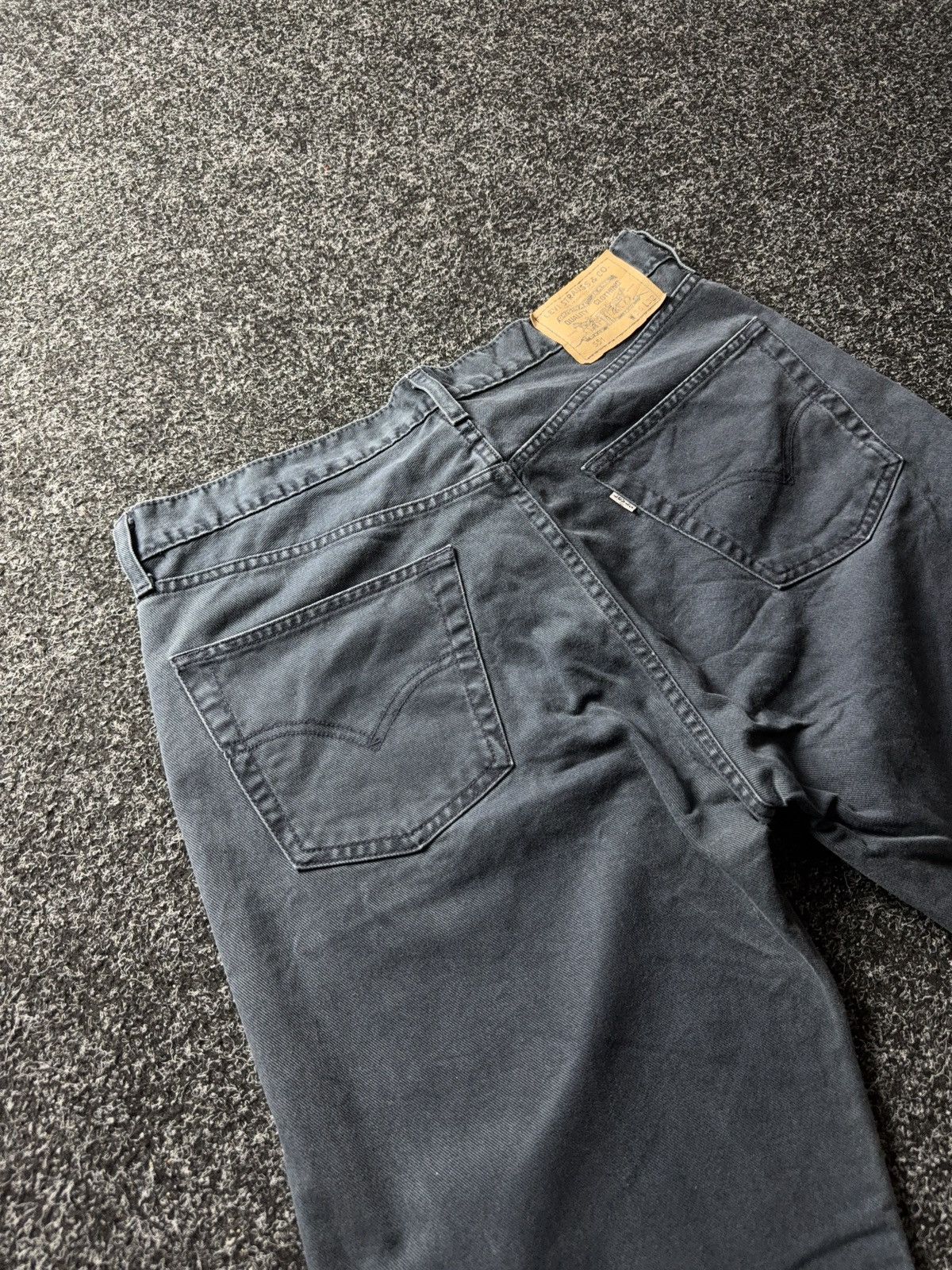 Levi's Vintage Clothing Vintage 90s USA Retro Levi’s 551 Jeans Faded Grey / Blue Size US 35 - 20 Thumbnail