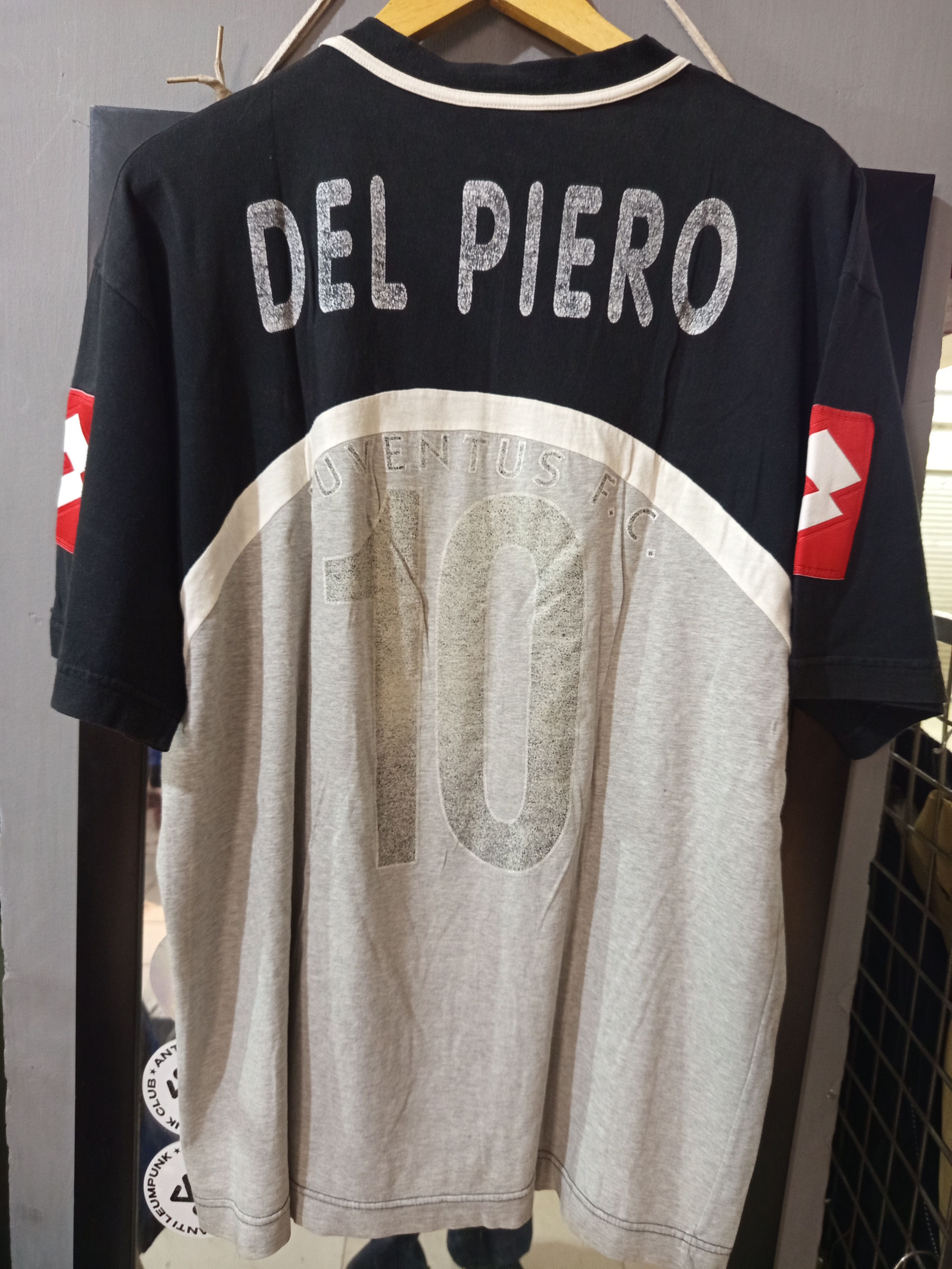 Vintage Y2K Del Piero Juventus T Shirt Size US L / EU 52-54 / 3 - 5 Thumbnail