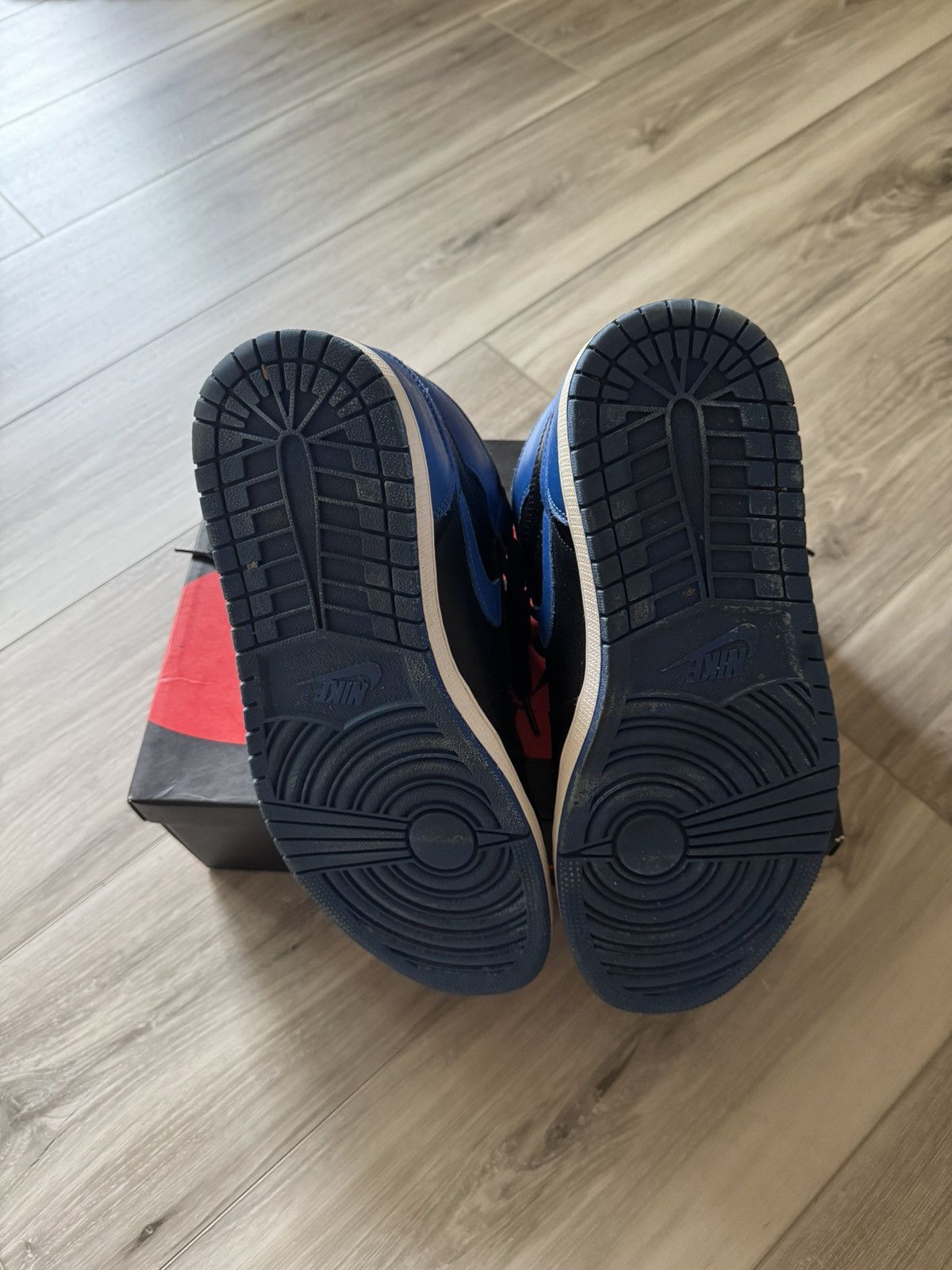 Jordan Brand Air Jordan RETRO OG Royal 1 Size US 9.5 / EU 42-43 - 6 Thumbnail