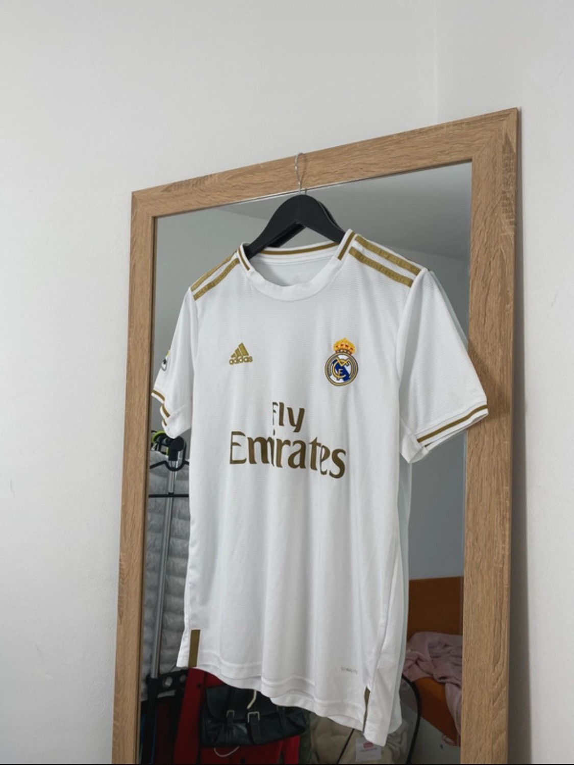 Adidas Home football jersey Real Madrid 2019/2020 Size US M / EU 48-50 / 2 - 2 Thumbnail