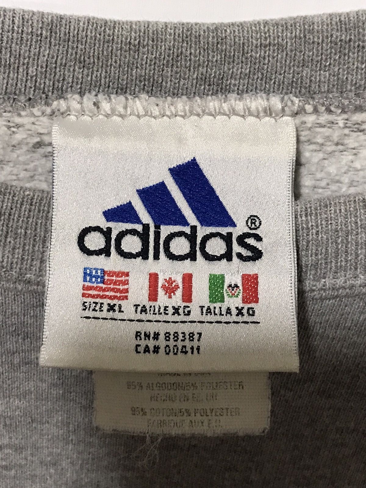 Adidas × Vintage Vintage Adidas Center Big Logo Sweatshirt Size US XL / EU 56 / 4 - 4 Thumbnail