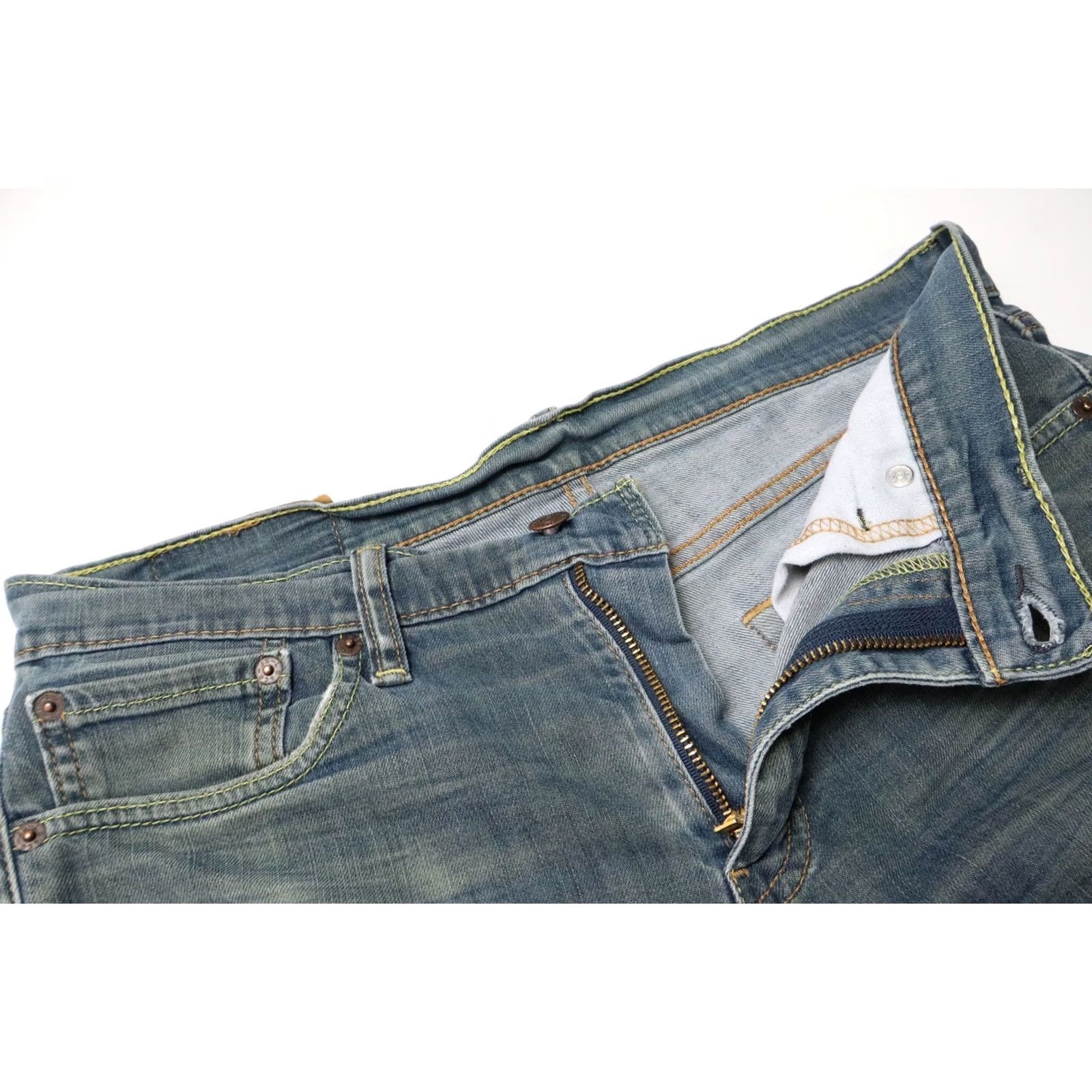 Levi's LEVI'S 511 Jeans Slim Fit Men's W32/L32 Zip Fly Stretch Whiskers Fade Blue Denim Skinny Casual Slim Mens Size US 32 / EU 48 - 4 Thumbnail