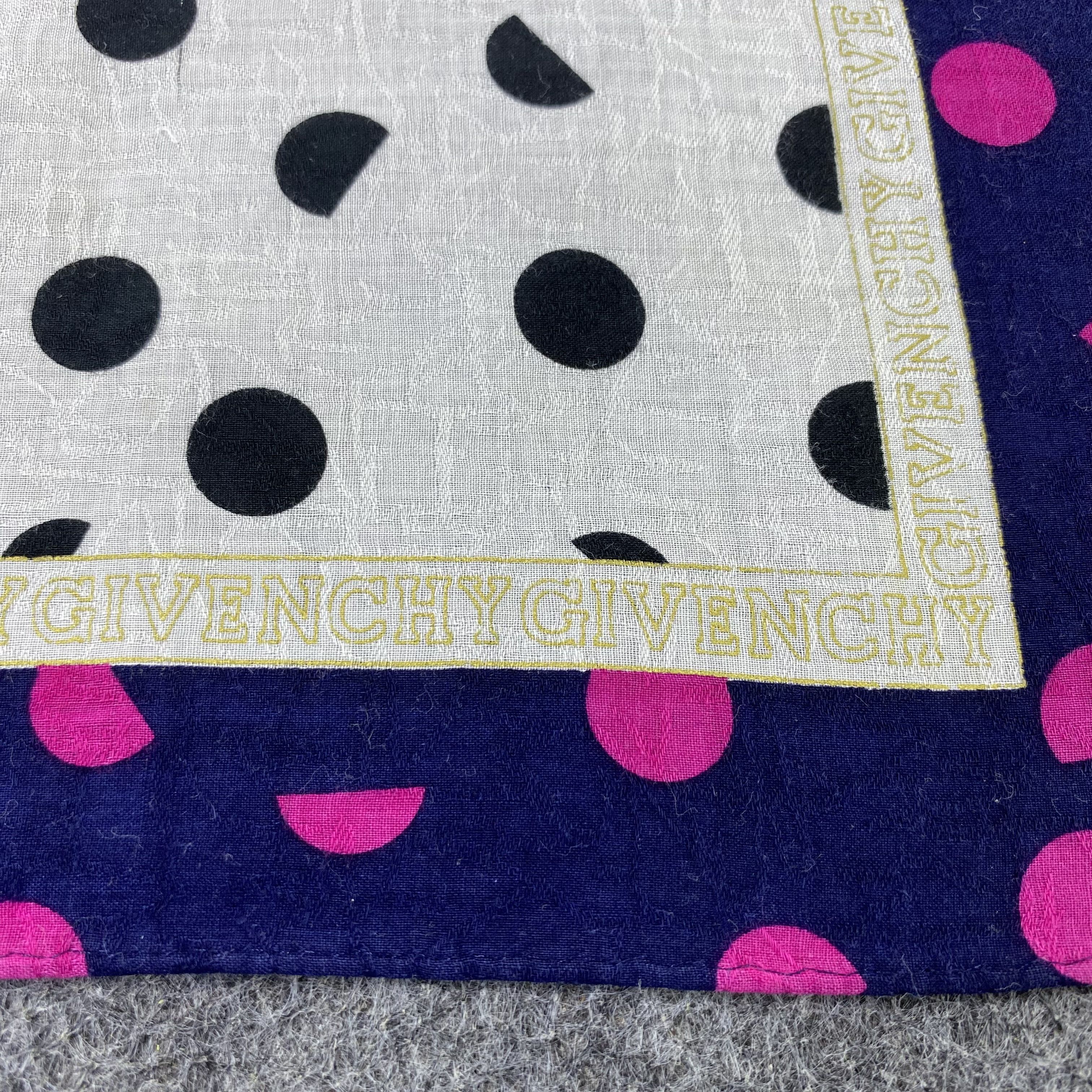 Givenchy Givenchy Handkerchief / Bandana / Neckerchief-B2091 Size ONE SIZE - 7 Thumbnail