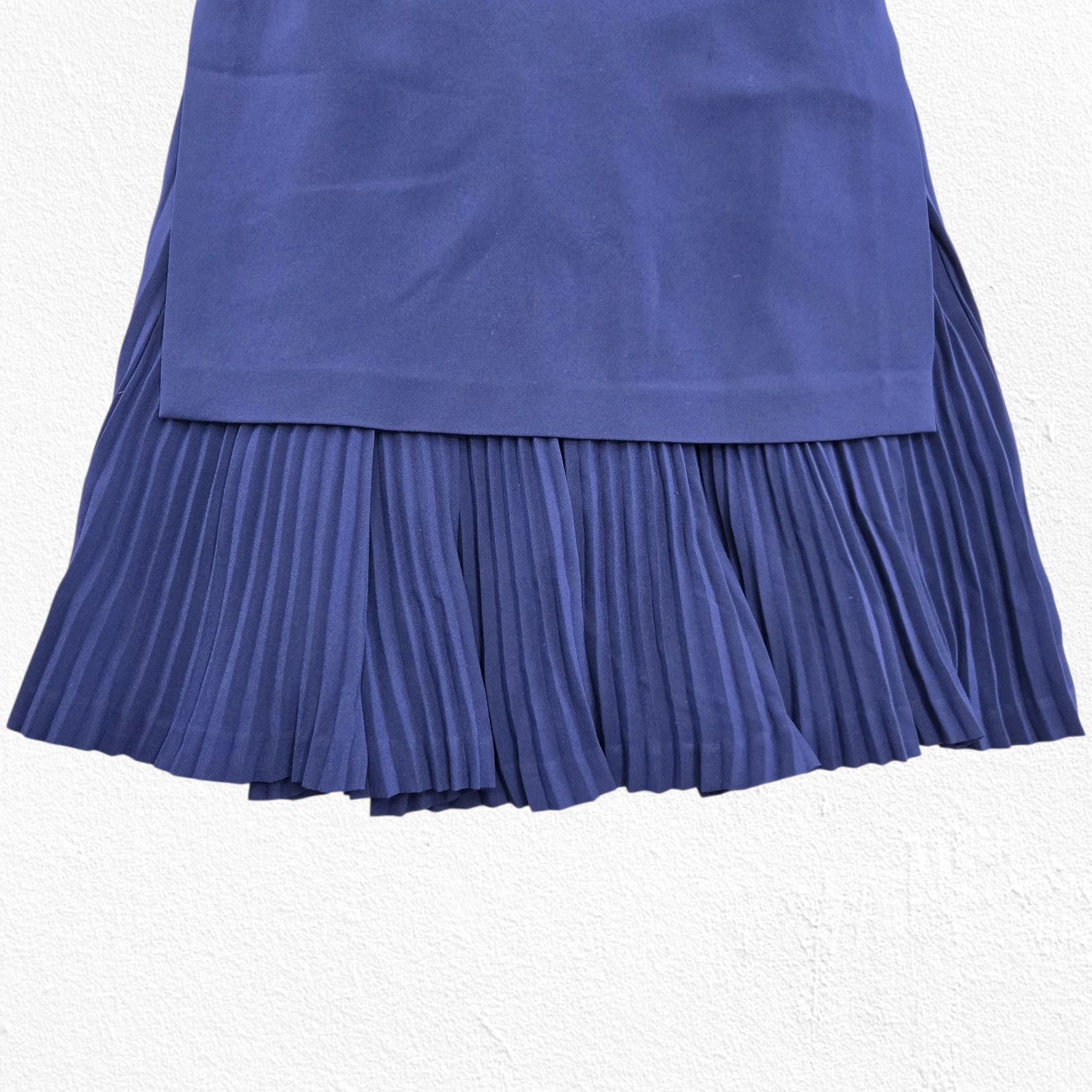 Theory Navy Blue Pleated Hem Modern Sleeveless Dress Size 4 Size S / US 4 / IT 40 - 6 Thumbnail