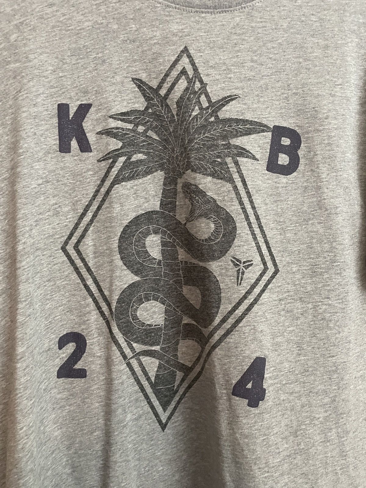 Nike Mens Nike Kobe Bryant KB24 Mamba T-Shirt Dri Fit Size Medium Size US M / EU 48-50 / 2 - 2 Thumbnail