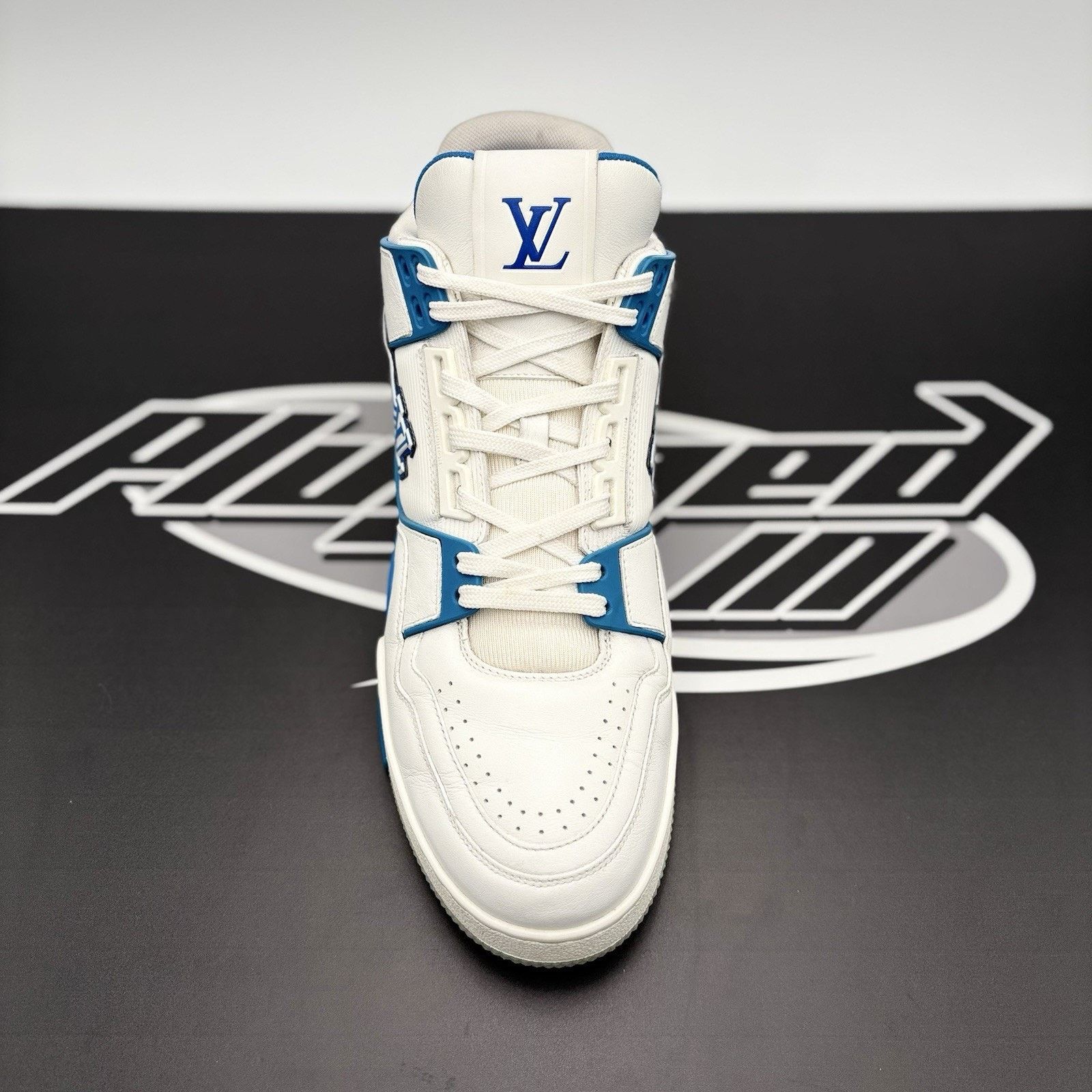 Louis Vuitton Louis Vuitton Trainer Mid ‘ White, Blue ’ | GREAT COND! Size US 10 / EU 43 - 5 Thumbnail
