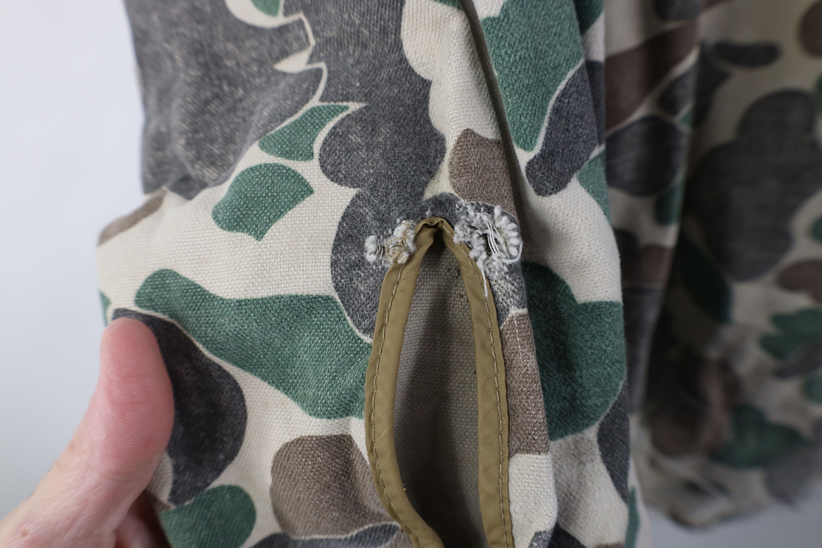 Vintage Vintage 70s Streetwear Camouflage Chamois Cloth Button Shirt Size US L / EU 52-54 / 3 - 6 Thumbnail