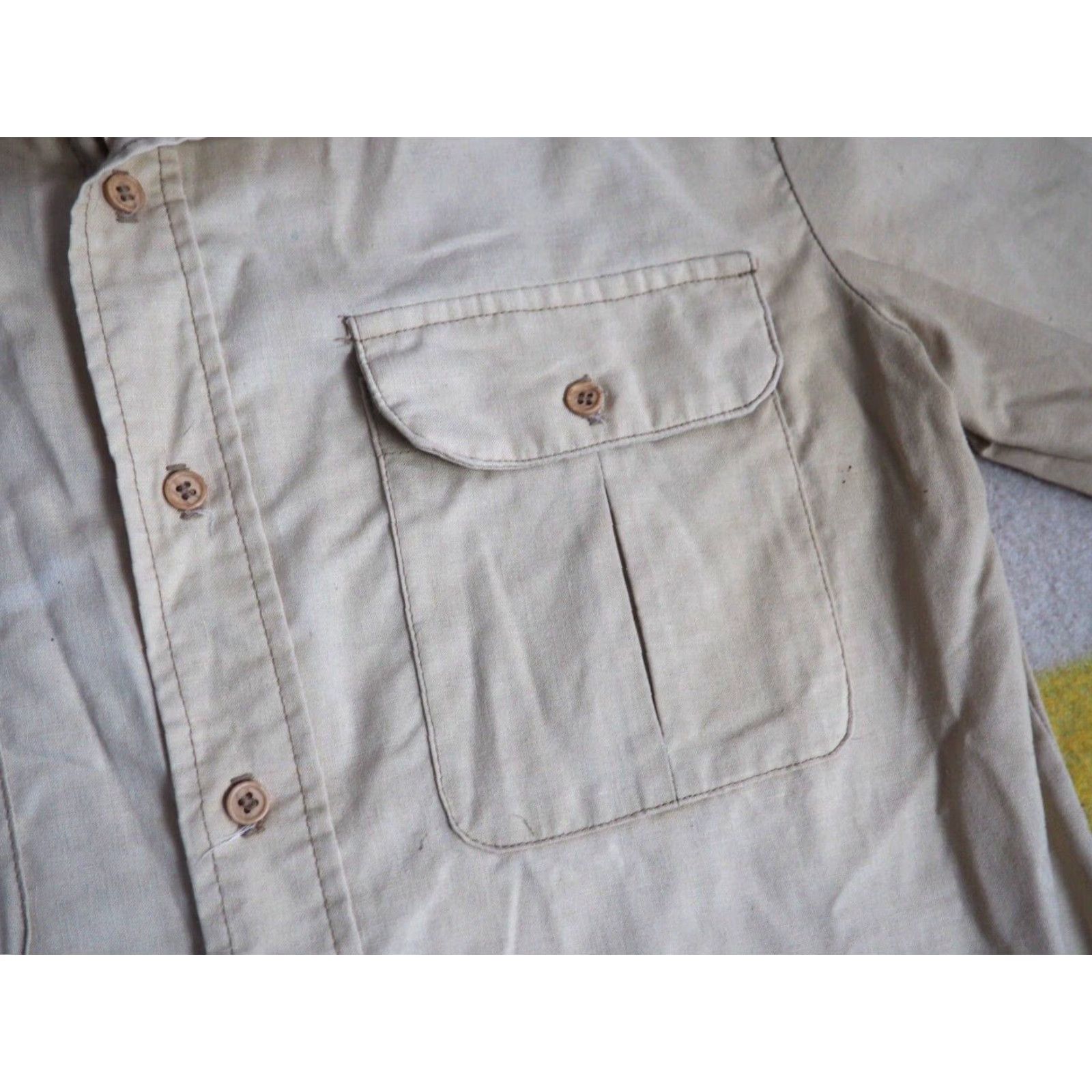 Vintage VINTAGE REI Co-op Button-Front Shirt Mens M 70s Sun Faded Cotton Beige Grunge Outdoor Pocket Shirt Size US M / EU 48-50 / 2 - 5 Thumbnail