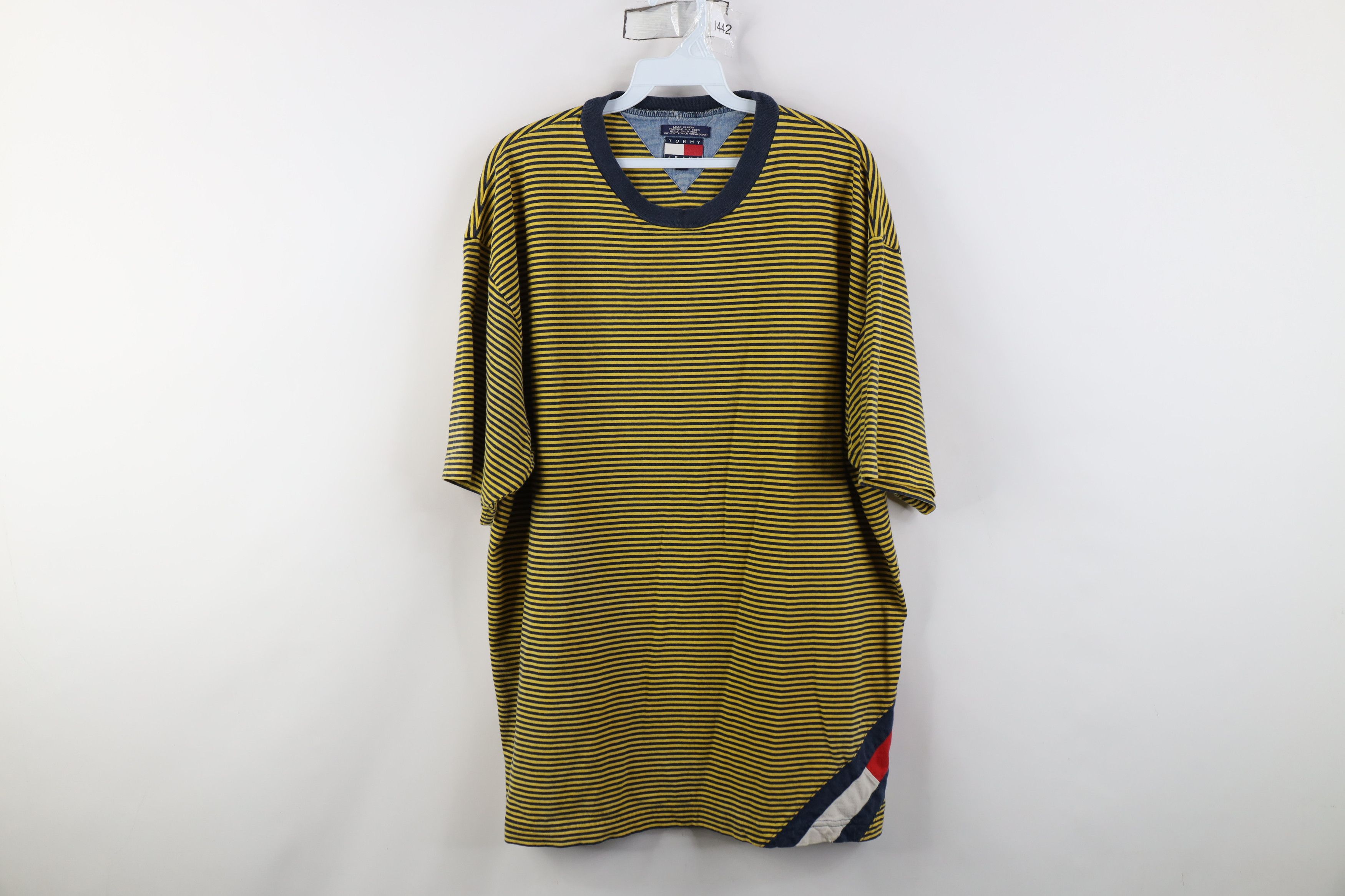 Tommy Hilfiger Vintage 90s Tommy Hilfiger Short Sleeve T-Shirt Cotton Size US XL / EU 56 / 4 - 1 Thumbnail