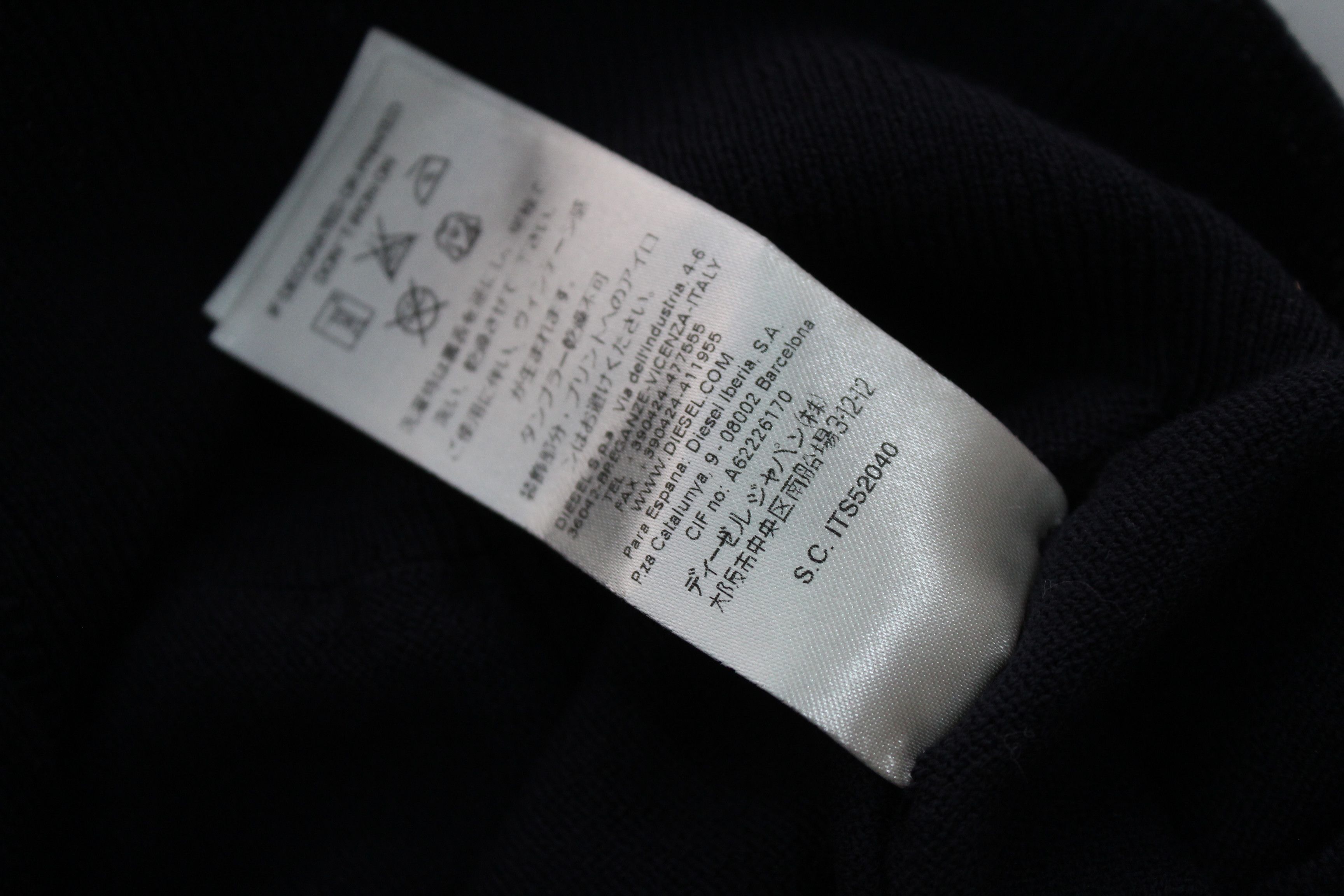 Diesel Diesel Cardigan Sweater Mens Size S New Vintage Rare Size US S / EU 44-46 / 1 - 15 Thumbnail