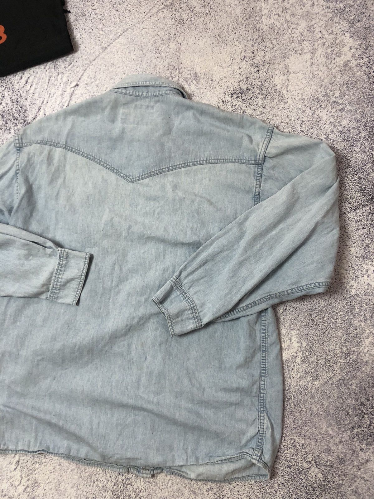 Vintage Men’s shirt Wrangler size Xl vintage made in usa y2k Size US XL / EU 56 / 4 - 7 Thumbnail