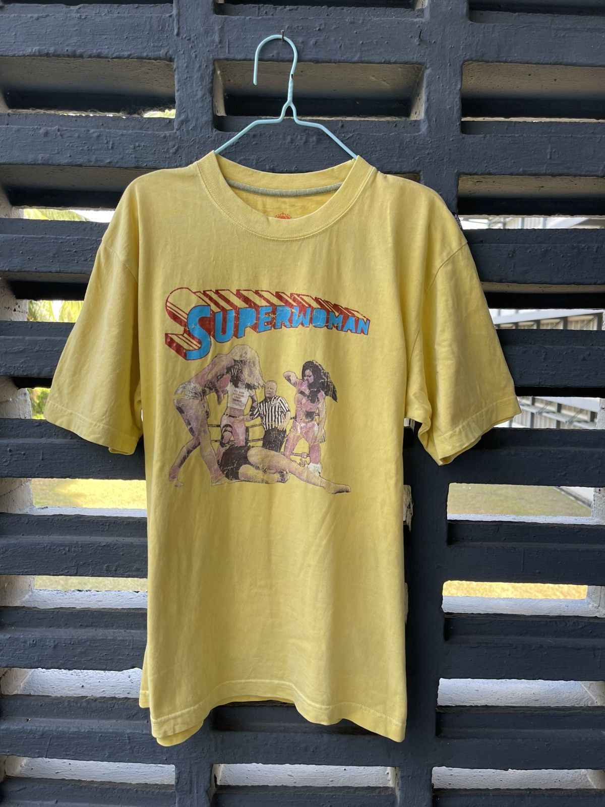 Vintage Superwomen t shirt Size US L / EU 52-54 / 3 - 1 Thumbnail