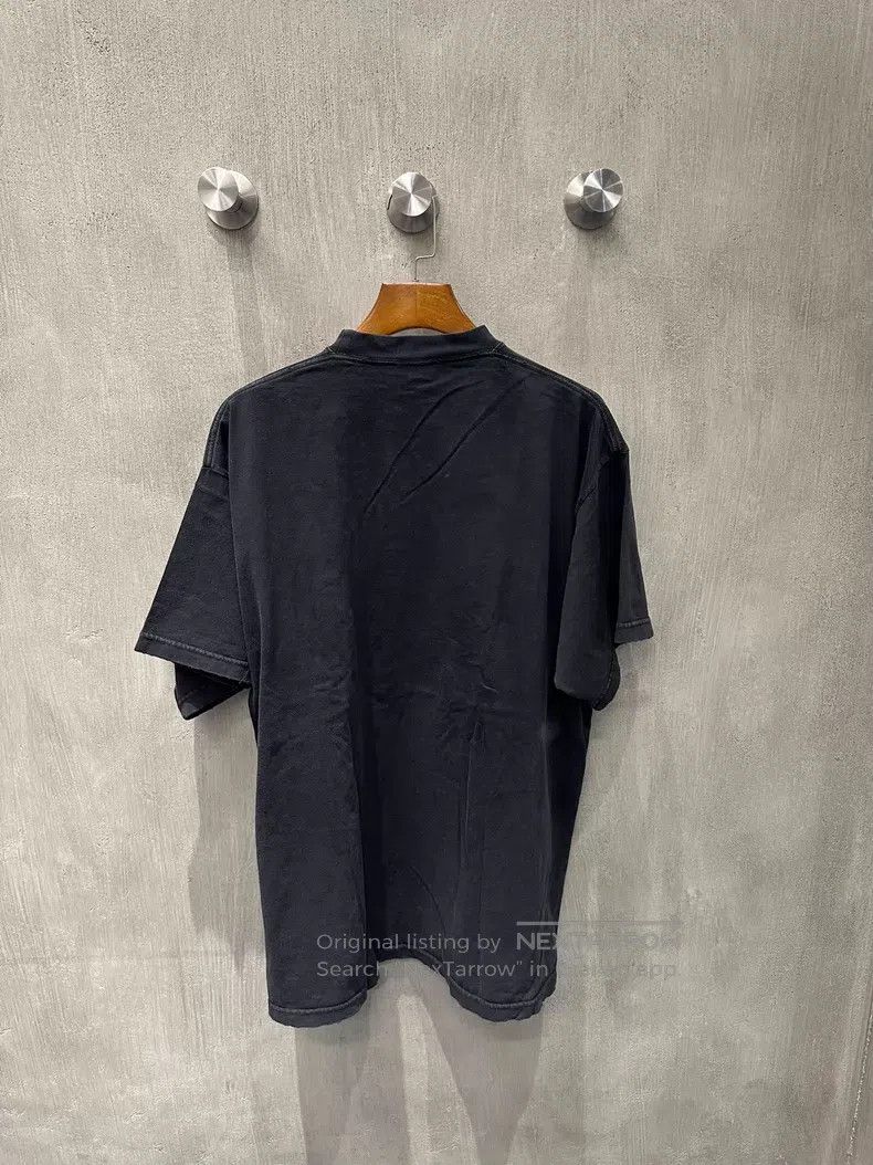 Balenciaga Balenciaga Apple short-sleeve Size US S / EU 44-46 / 1 - 2 Thumbnail