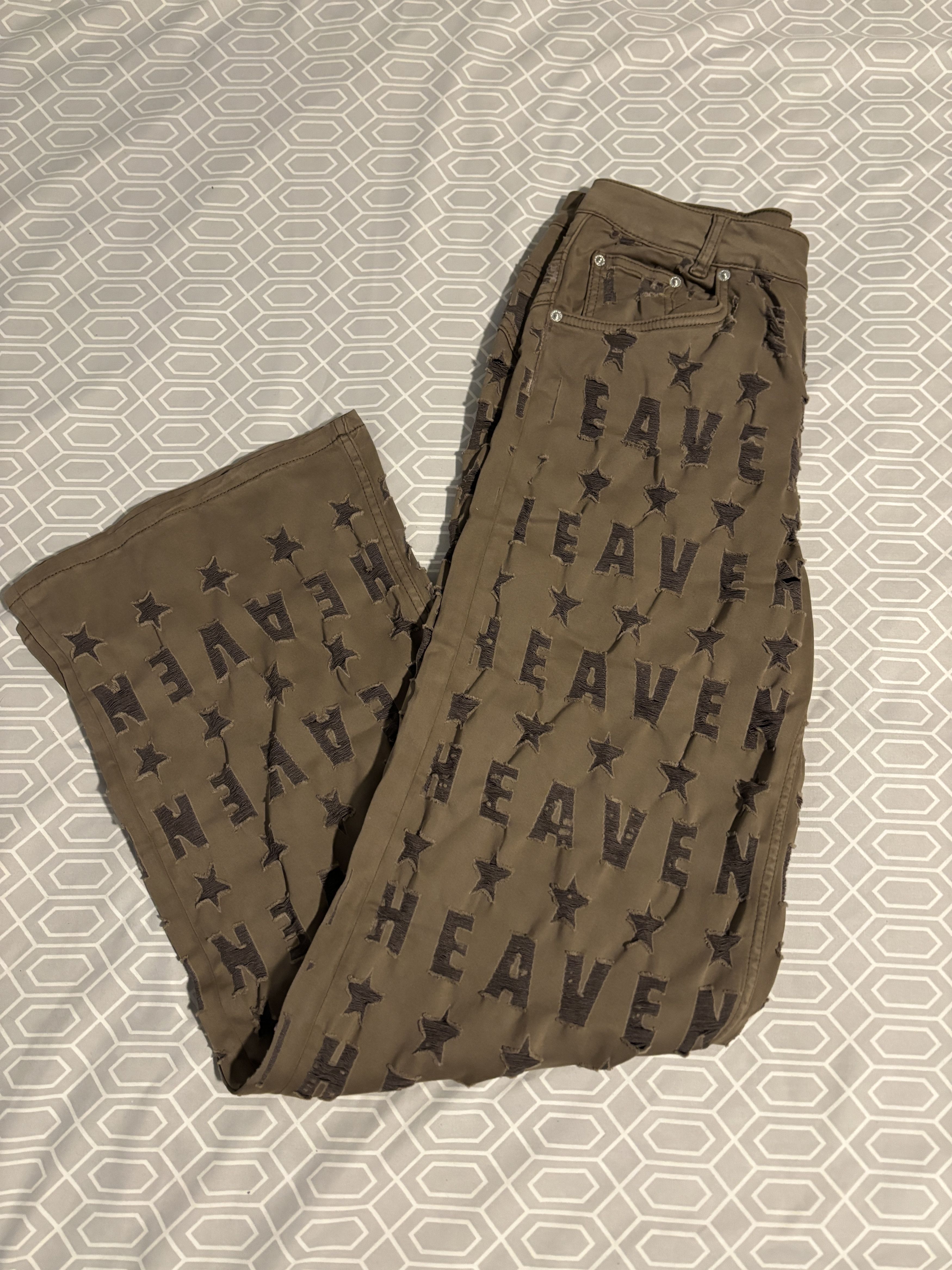 Heaven by Marc Jacobs Heaven Shredded Star Flared Jeans - Marc Jacobs Heavn Pants Size 30" / US 8 / IT 44 - 3 Thumbnail