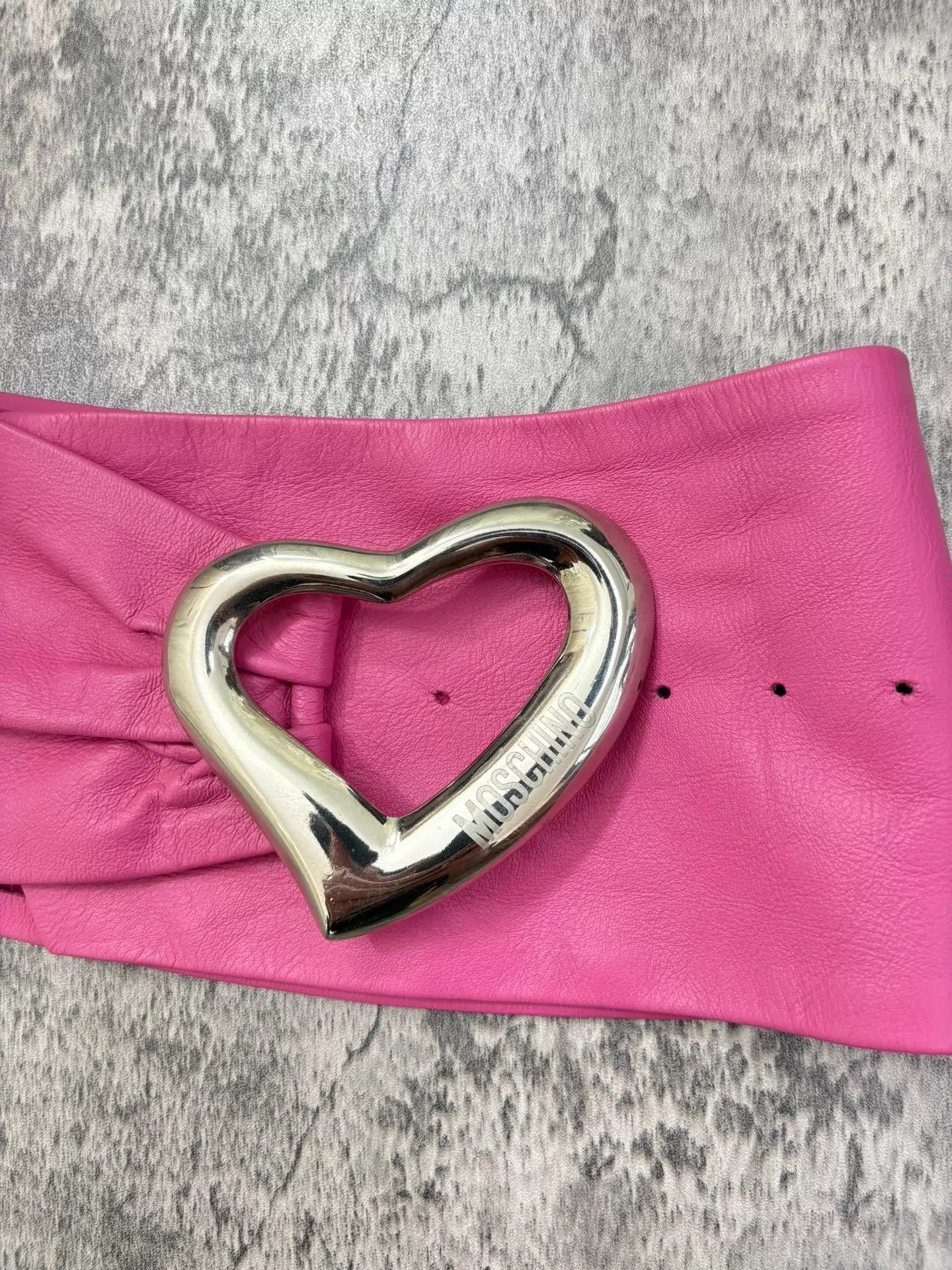 Moschino Moschino Vtg Pink Leather Heart Buckle Irregular Wide Belt Size ONE SIZE - 3 Thumbnail