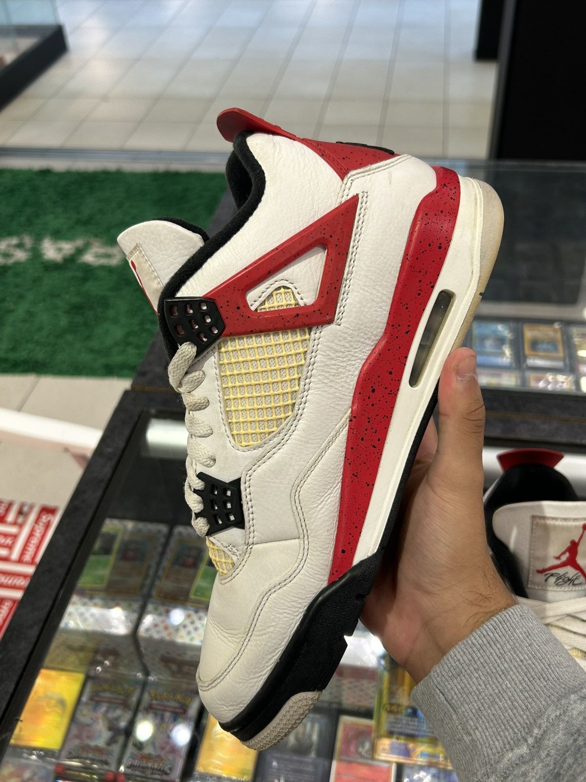 Jordan Brand Jordan 4 Red cement Size US 9.5 / EU 42-43 - 8 Thumbnail