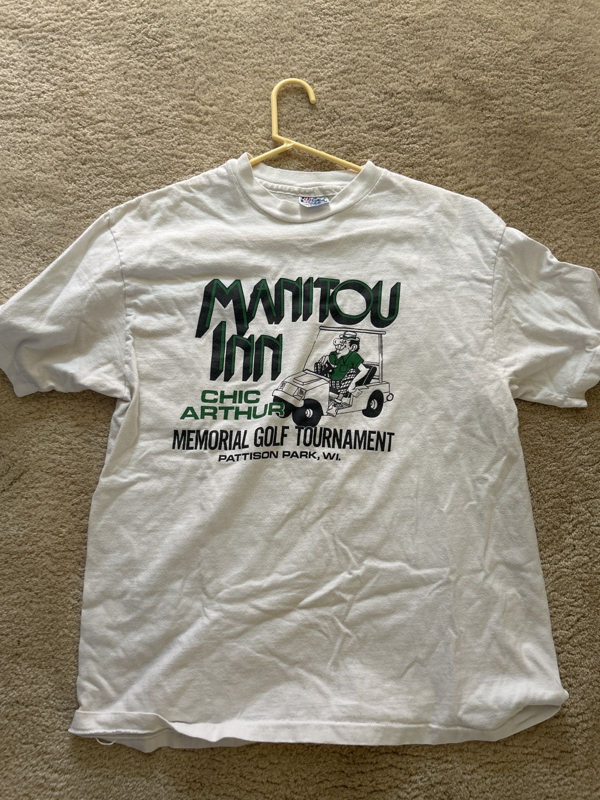 Hanes Manitou Inn Gold T-Shirt Size US L / EU 52-54 / 3 - 1 Preview