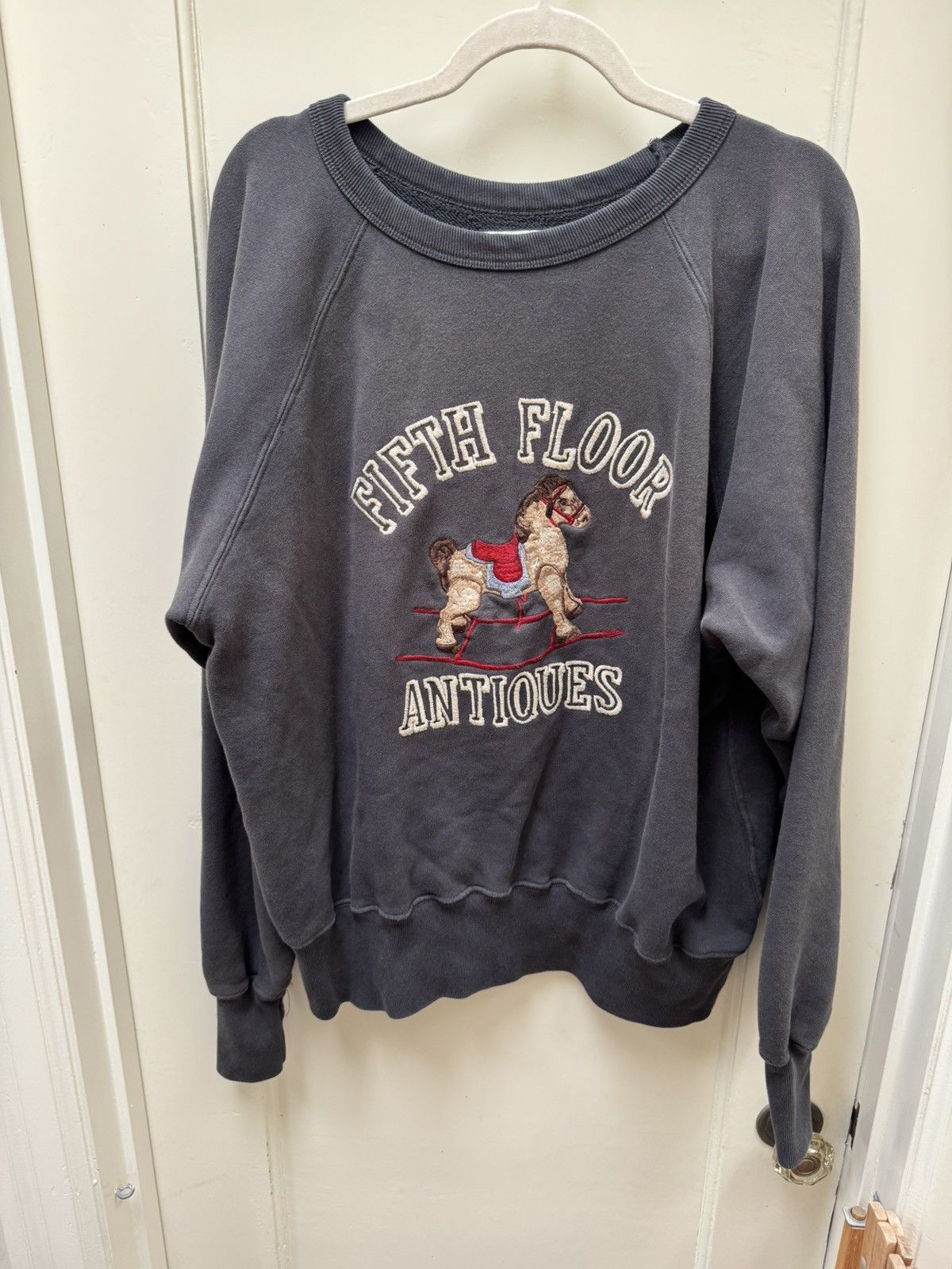 Samuel Zelig Samuel Zelig Fifth Floor Antiques Crewneck Size US L / EU 52-54 / 3 - 1 Thumbnail