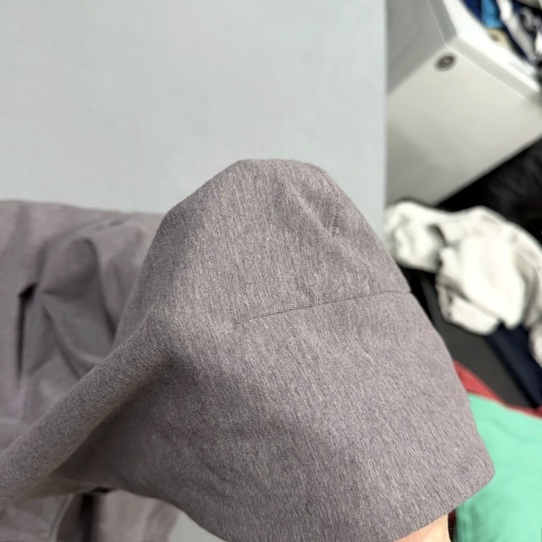 Lululemon Lululemon Athletica Hoodie Mens Small Gray Pullover Sweatshirt Logo Pockets Size US S / EU 44-46 / 1 - 2 Thumbnail