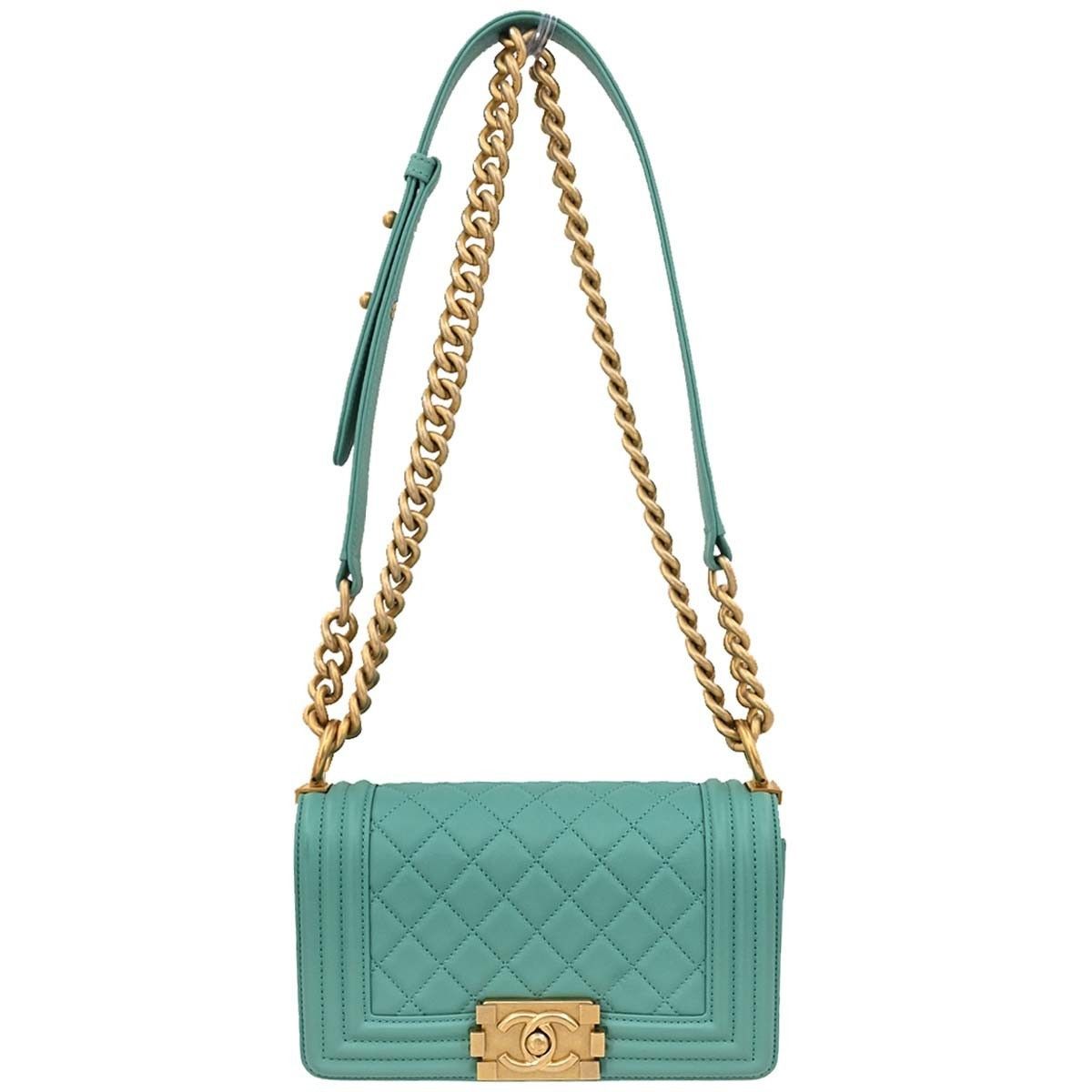 Chanel Chanel Boy Flap Bag Quilted Lambskin Size ONE SIZE - 1 Thumbnail