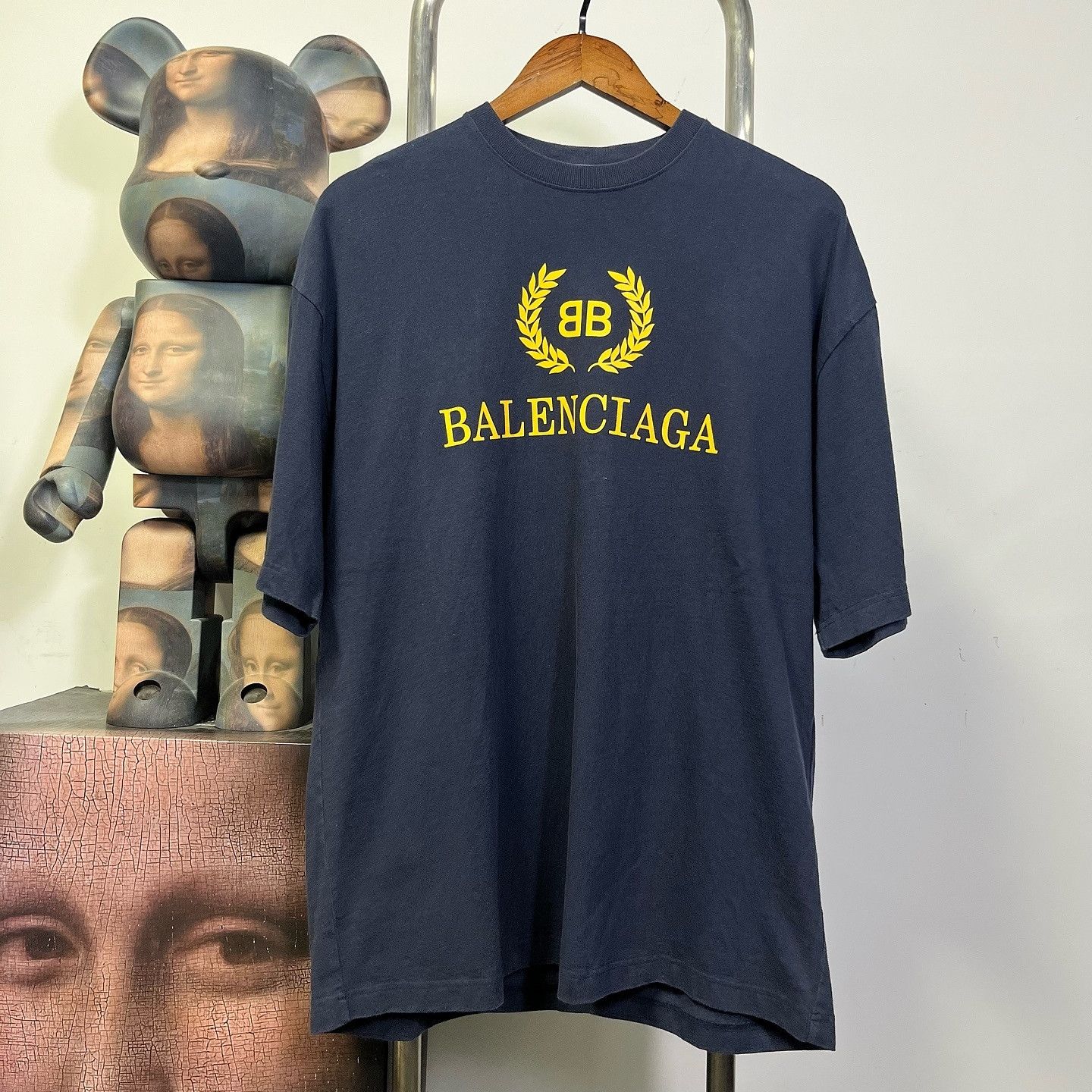 Balenciaga Balenciaga Wreath Logo T-Shirt Size S Size US S / EU 44-46 / 1 - 1 Thumbnail