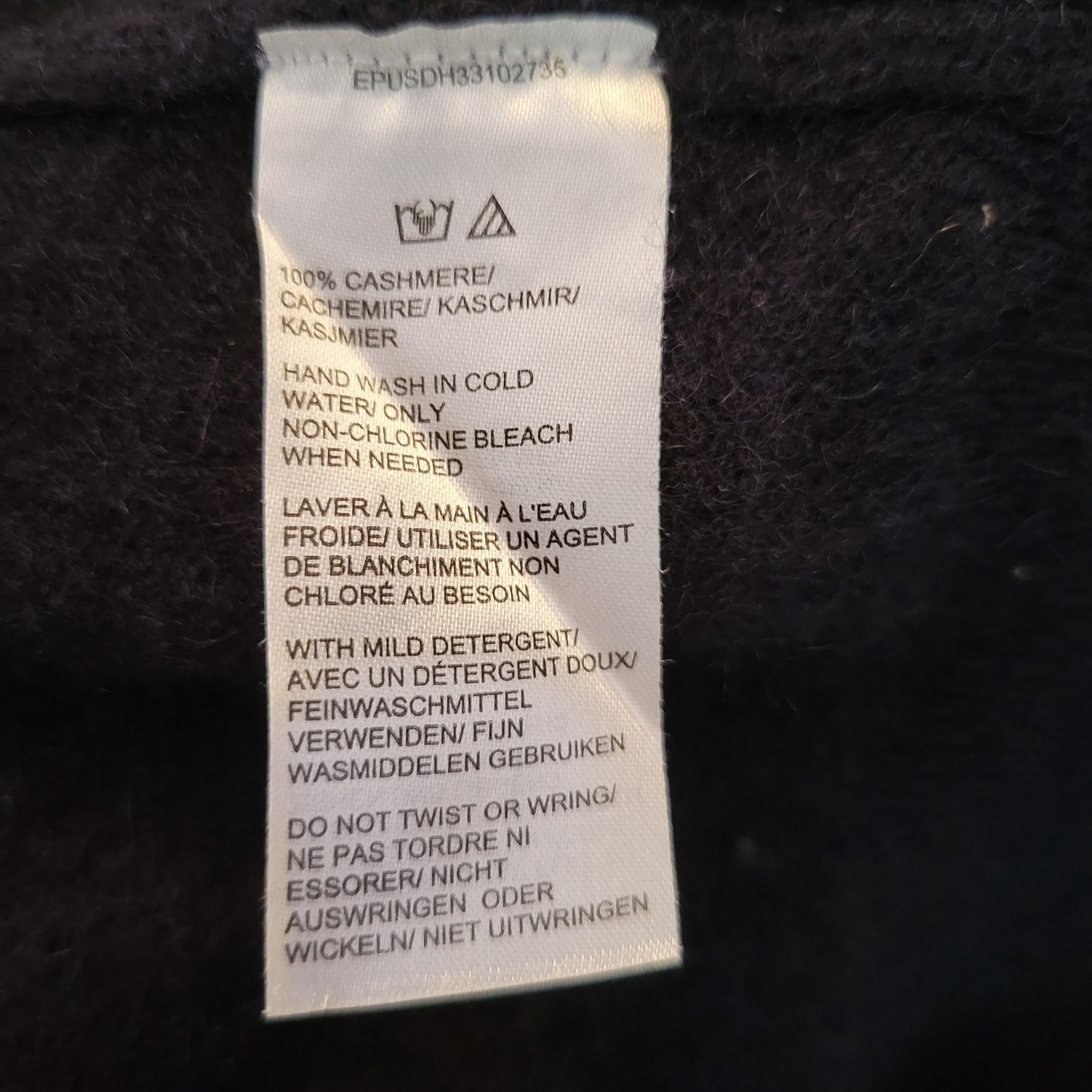 Saks Fifth Avenue Saks Fifth Avenue Cashmere V Neck Sweater XL Navy Blue Soft Size US XL / EU 56 / 4 - 6 Thumbnail