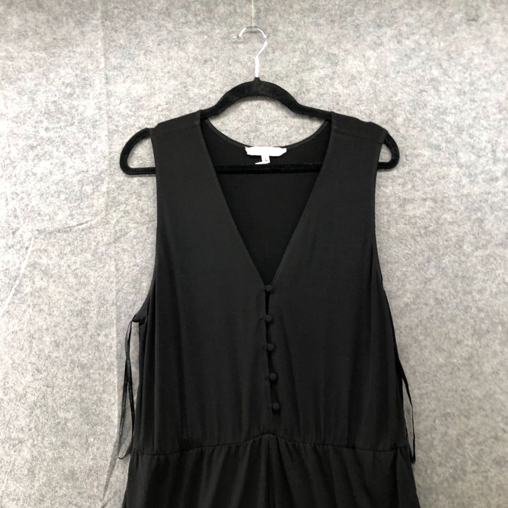 BCBGeneration **Womens Black V-Neck Jersey Knit Sleeveless Jumpsuit** User: **Womens Black V-Neck Jersey Knit Sleeveless Jumpsuit** Size L / US 10 / IT 46 - 3 Thumbnail
