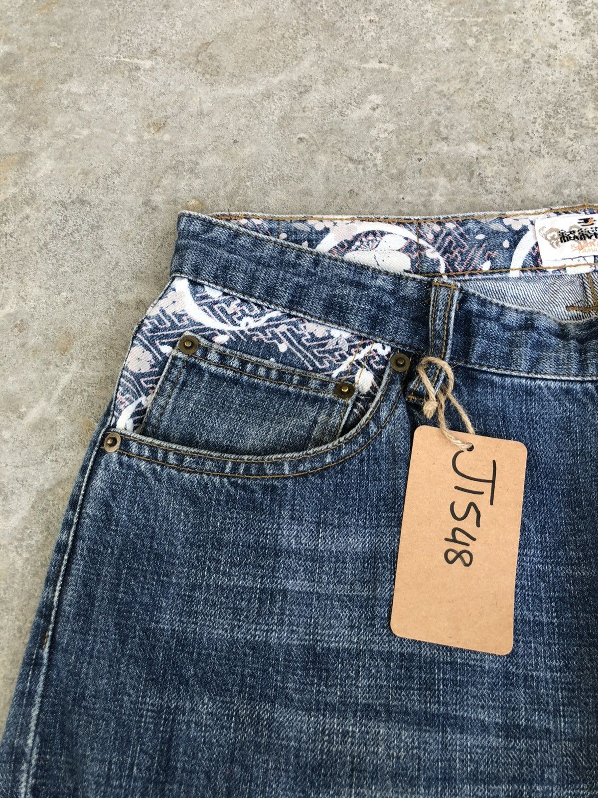 Karakuri Tamashii Karakuri Tamashii Embroidered Jeans Distressed Denim Size US 33 - 14 Thumbnail