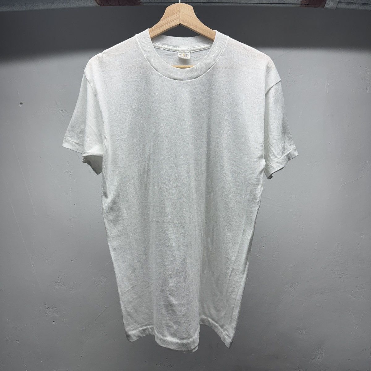 Vintage 80s Paper Thin Blank White Shirt USA ERD Grunge Size US XL / EU 56 / 4 - 1 Thumbnail