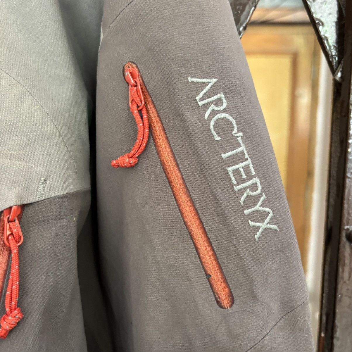 Arc'teryx Vintage Arcteryx Stingray GTX ‘Gunmetal’ Jacket Size US M / EU 48-50 / 2 - 4 Thumbnail