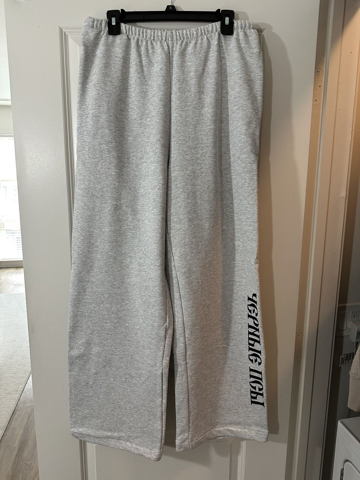 Gosha Rubchinskiy YZY Gosha Black Dog Sweatpants Size US 34 / EU 50 - 1 Thumbnail