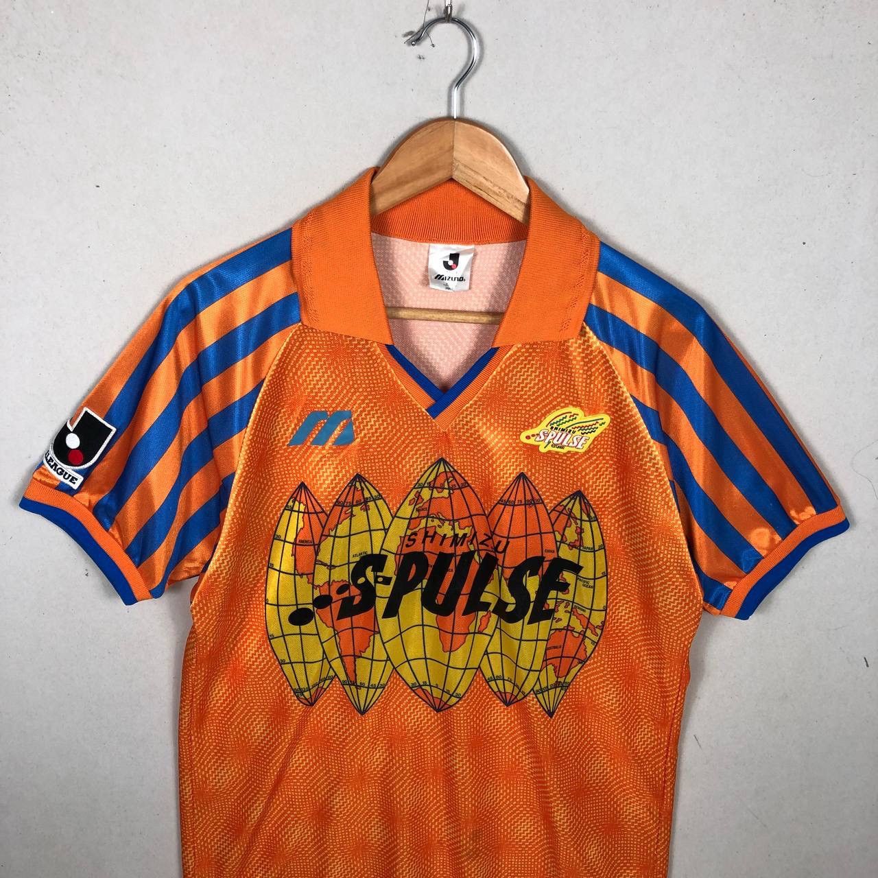 Mizuno Mizuno Shimizu S-Pulse 1993-94 Home Football J-League Jersey Size US L / EU 52-54 / 3 - 3 Thumbnail