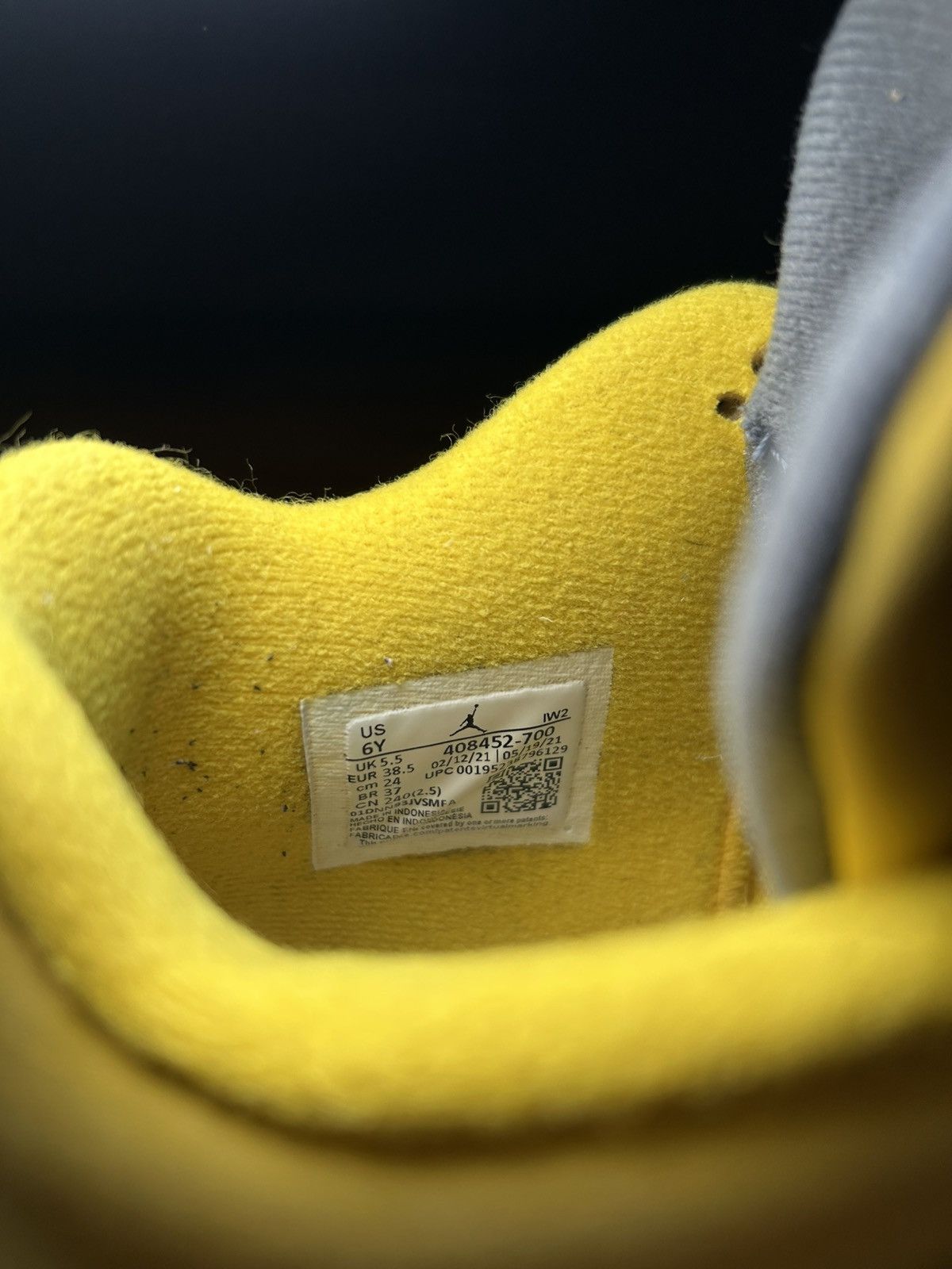 Jordan Brand Nike Air Jordan 4 Retro “Lightning” (2021) Size US 6 / EU 39 - 6 Thumbnail