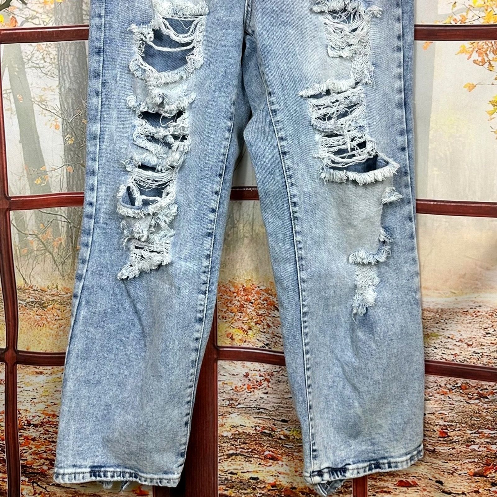 Almost Famous Almost Famous High Rise Distressed Jeans 13 Jr / 14 Womens Size 36" / US 14 / IT 50 - 4 Thumbnail